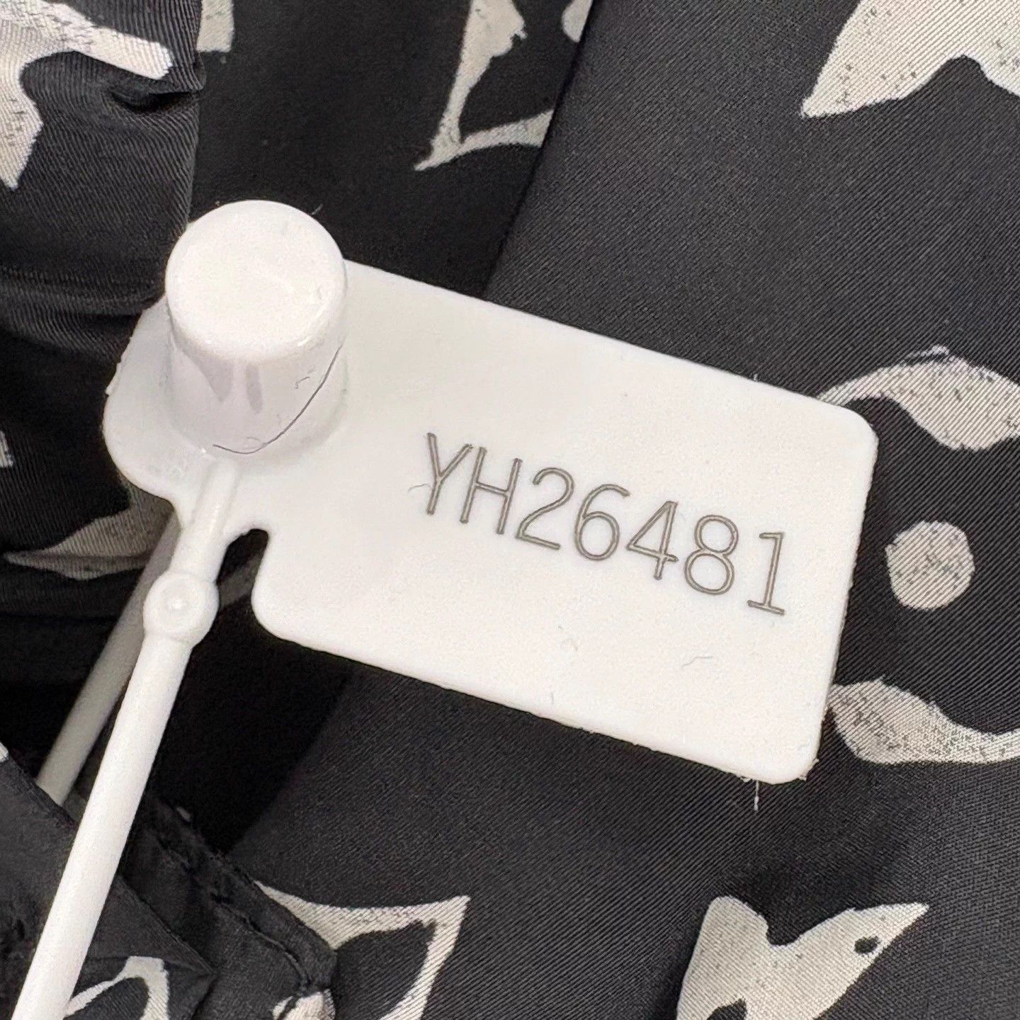 Louis Vuitton Louis Vuitton Monogram Cutout Print Jogger Pants Size 28" / US 6 / IT 42 - 8 Thumbnail