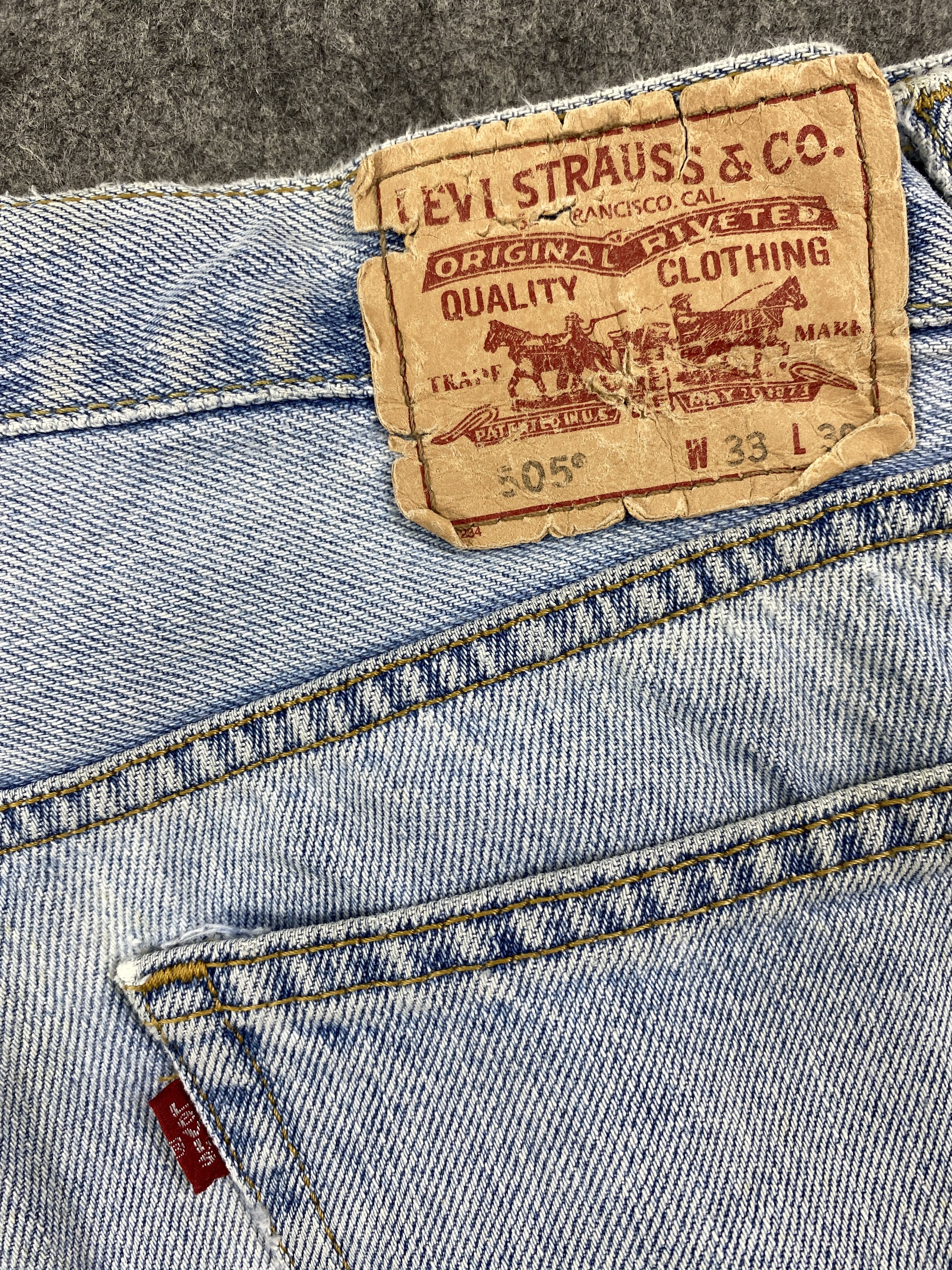 Levi's Light Blue Wash Vintage Levi's 505 33x29.5 Denim -JN1784 Size US 33 - 9 Thumbnail