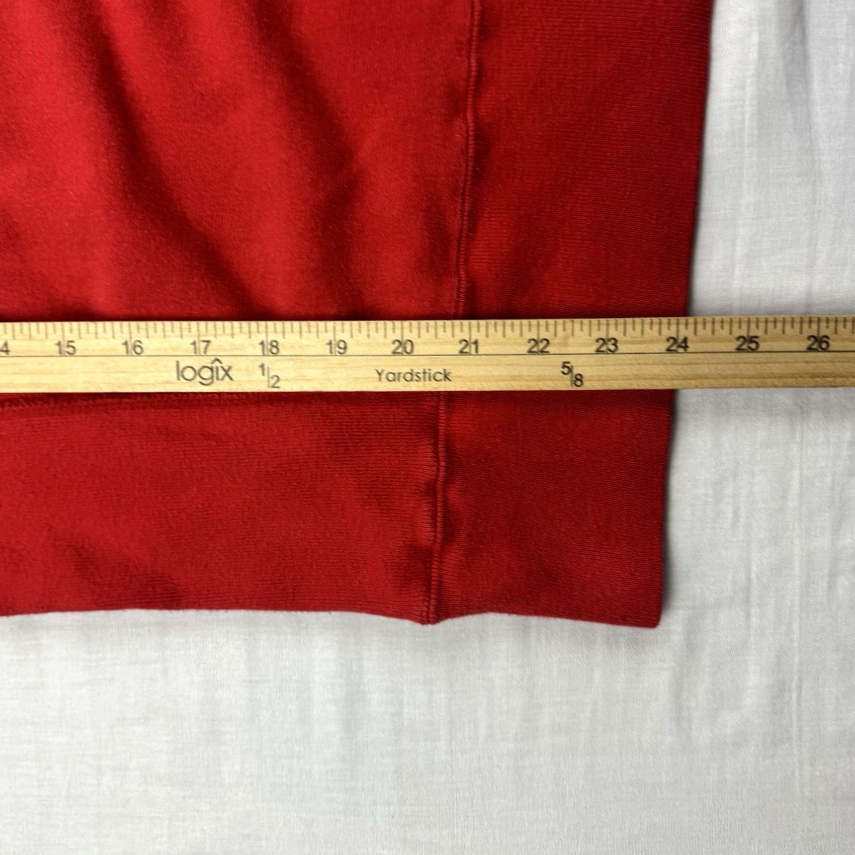 Champion VINTAGE Champion Sweatshirt Reverse Weave Crew Neck Adult Medium Red 80s USA Sweatshirt Mens Size US M / EU 48-50 / 2 - 7 Thumbnail