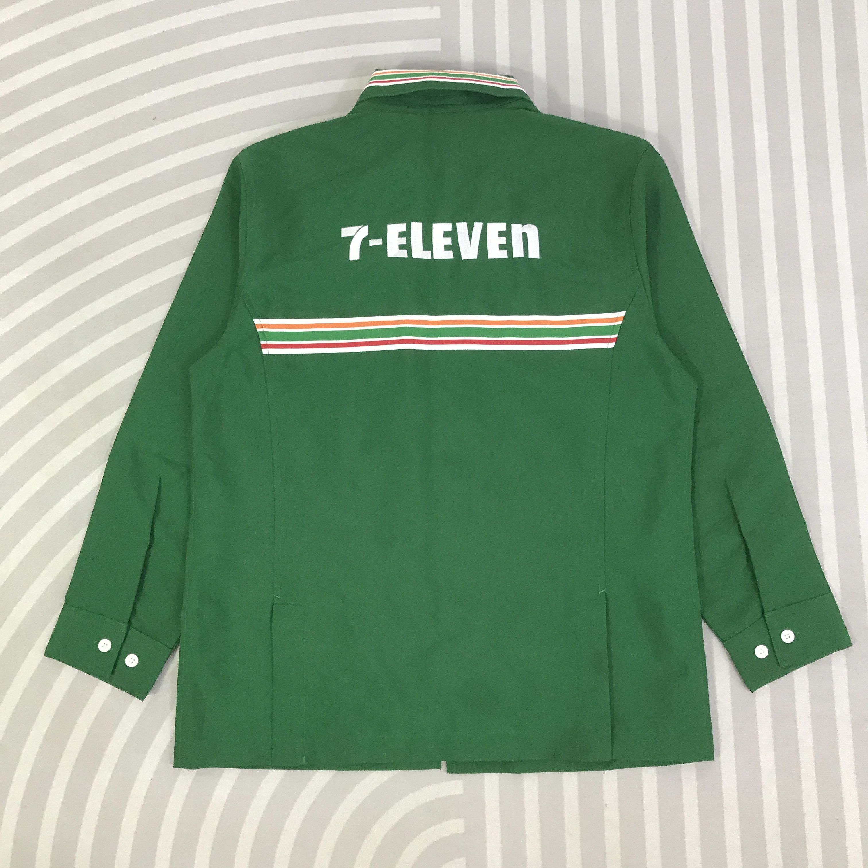 Japanese Brand Vintage 7-Eleven Staff Japan shirt Jacket K124B18 Size US M / EU 48-50 / 2 - 3 Thumbnail
