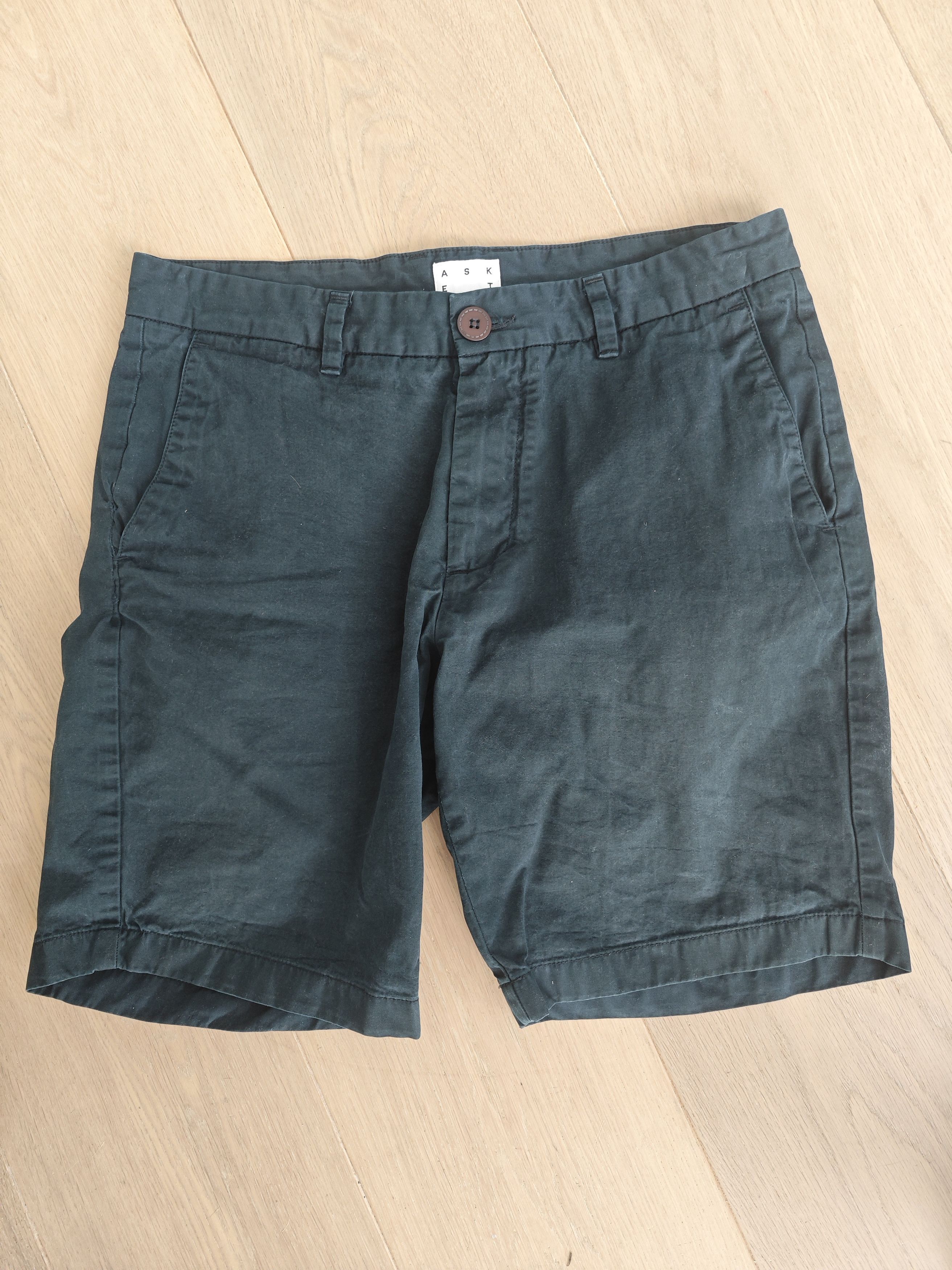 Asket Asket The Shorts (2024) Navy 29 Slim Size US 29 - 1 Thumbnail