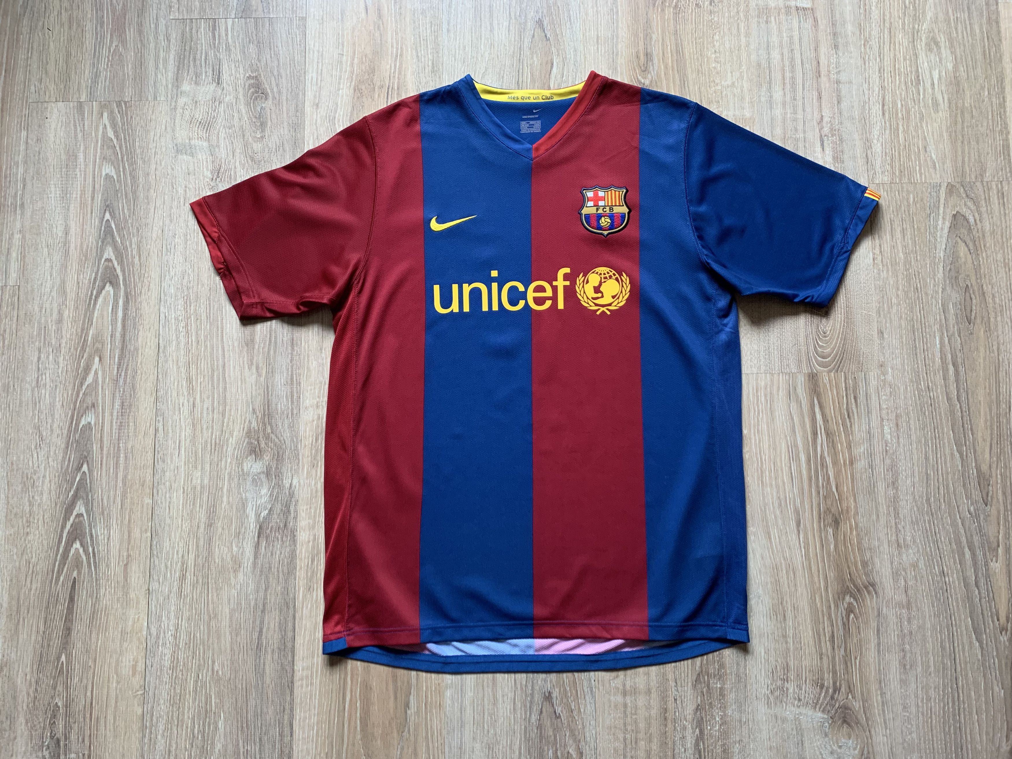 Nike Nike Barcelona Home Shirt #3 2006-2007 Size US L / EU 52-54 / 3 - 1 Thumbnail