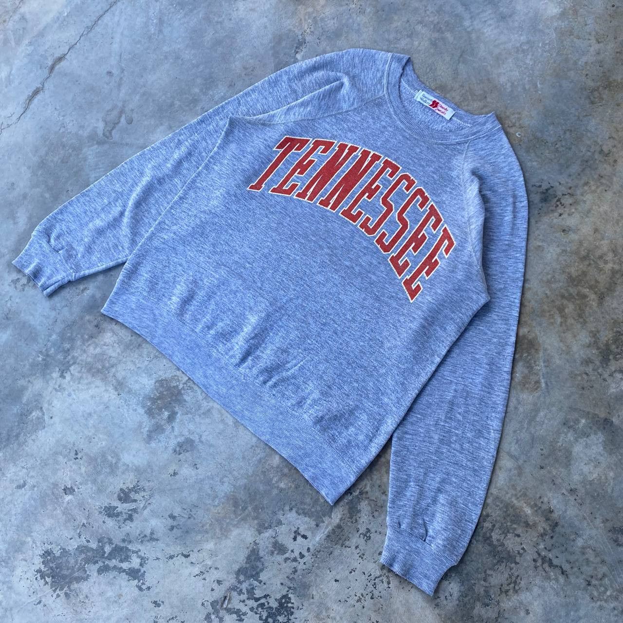 Vintage RARE VINTAGE 70S TENNESSE UNIVERSITY BASSETT WALKER RAYON Size US L / EU 52-54 / 3 - 5 Thumbnail