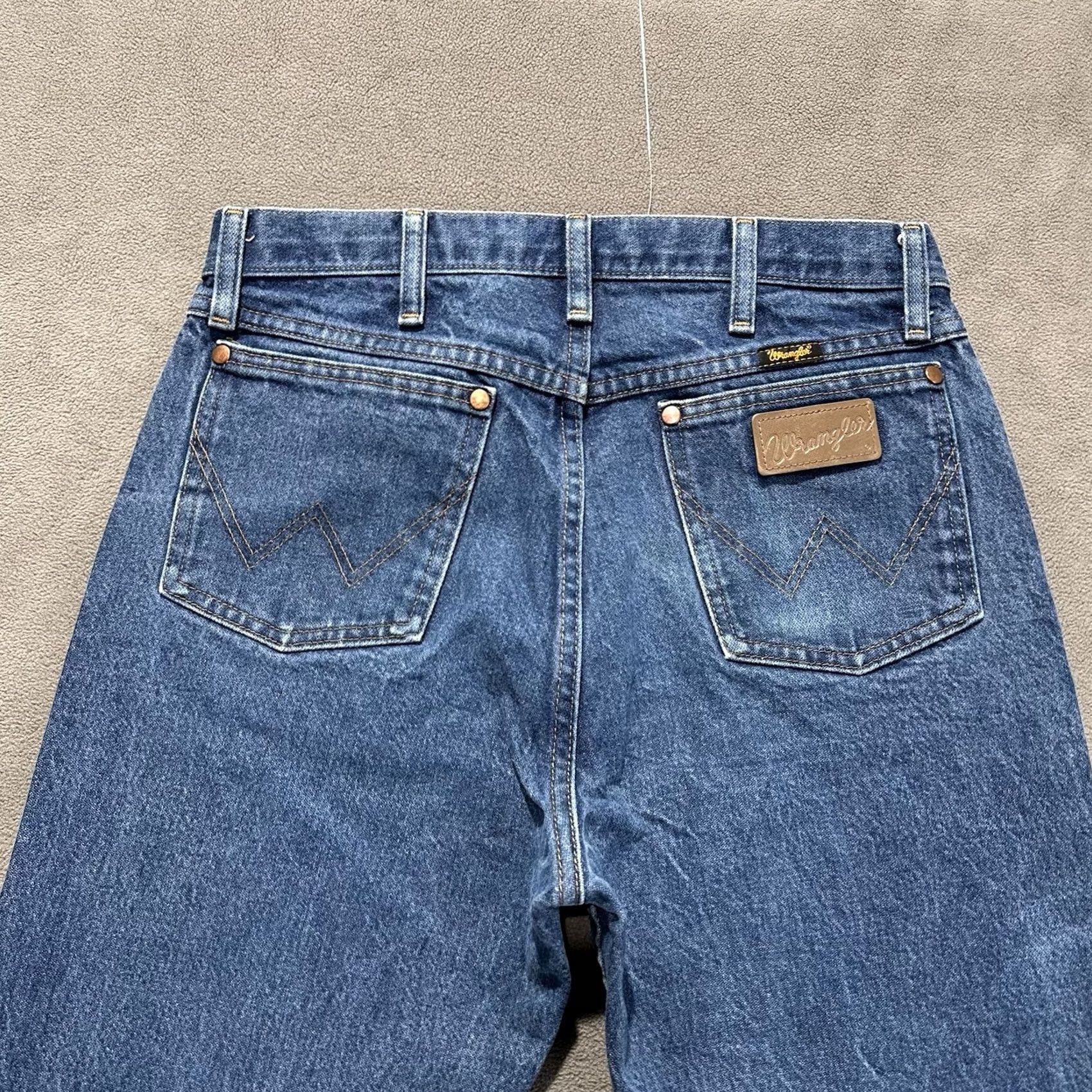Wrangler Wrangler Jeans Mens 32x36 Blue Denim Cowboy Cut 13MWZ Western Straight Jeans Mens Regular 5-Pocket Blue Cowboy Logo Mens Size US 32 / EU 48 - 4 Thumbnail