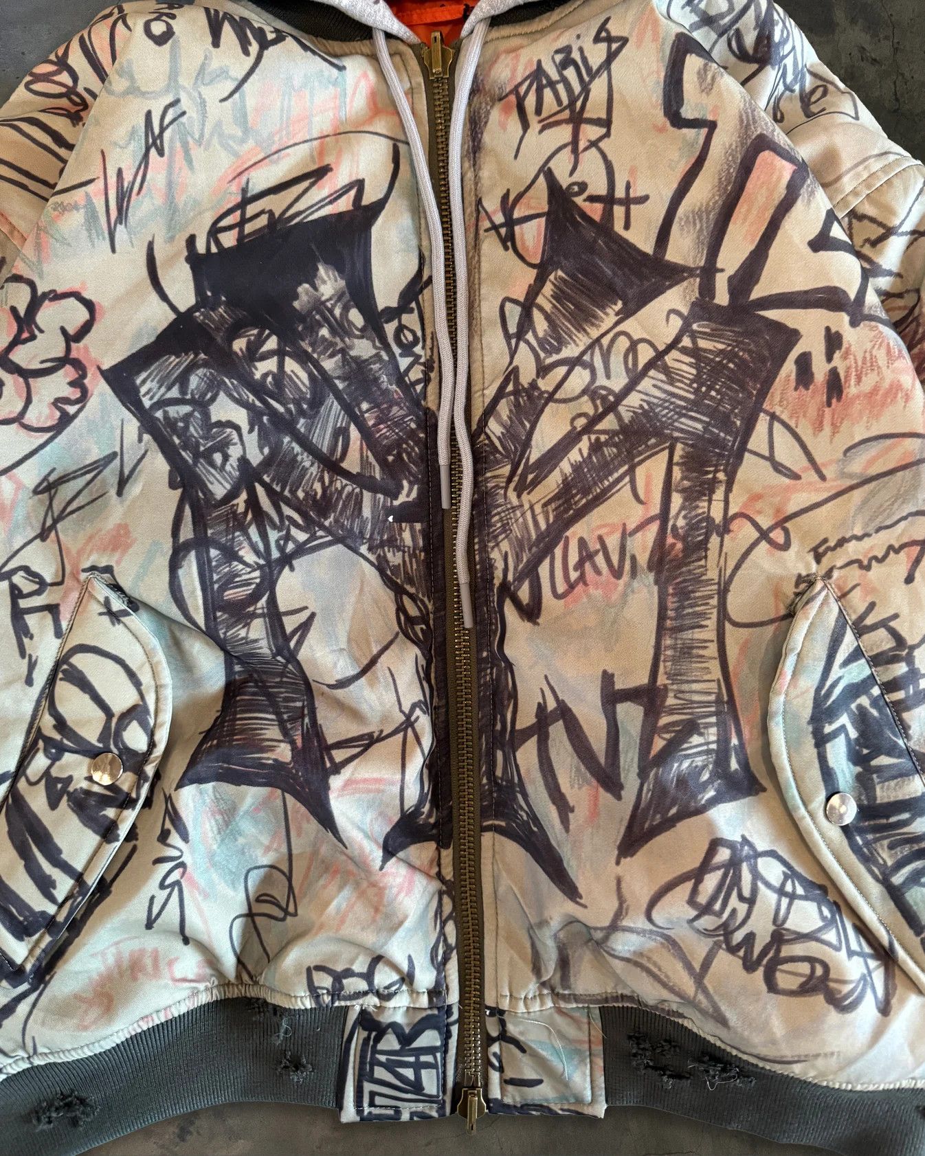 Mowalola MOWALOLA GRAFFITI REVERSIBLE BOMBER L Size US L / EU 52-54 / 3 - 4 Thumbnail
