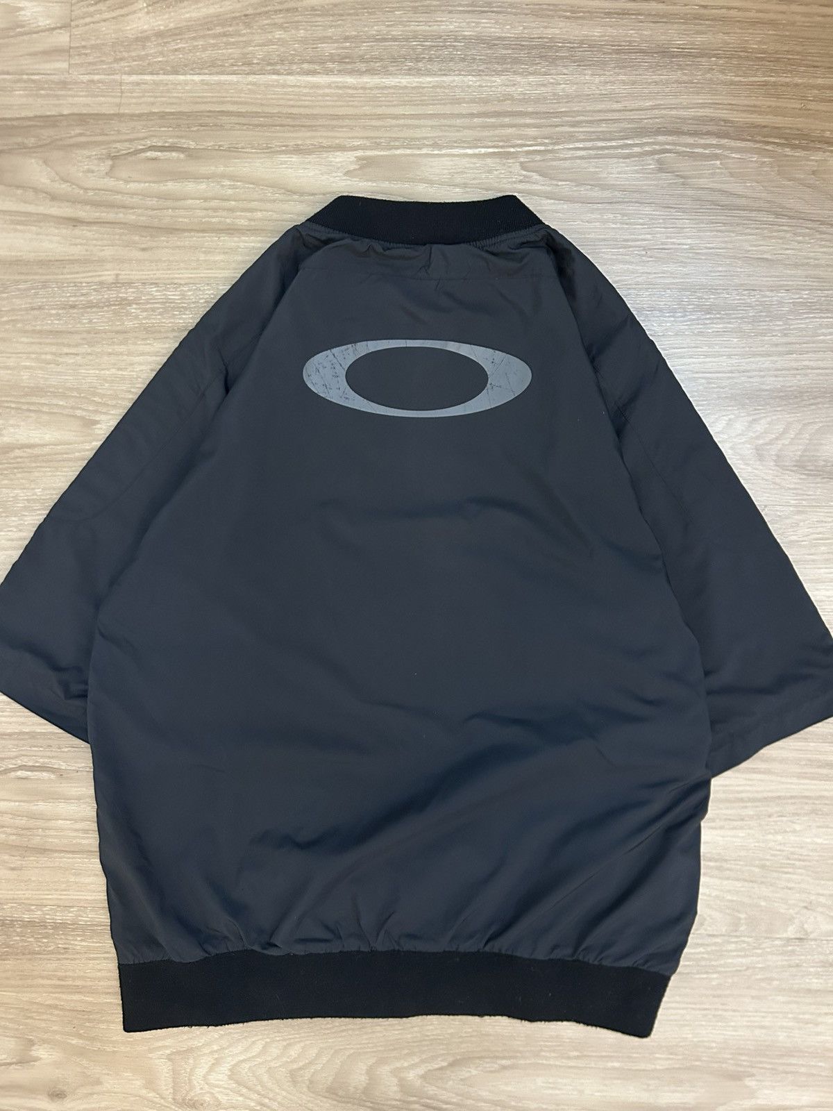 Oakley 💥Rare Vintage Oakley Archival Logo Technical Pullover Tee Size US M / EU 48-50 / 2 - 8 Thumbnail