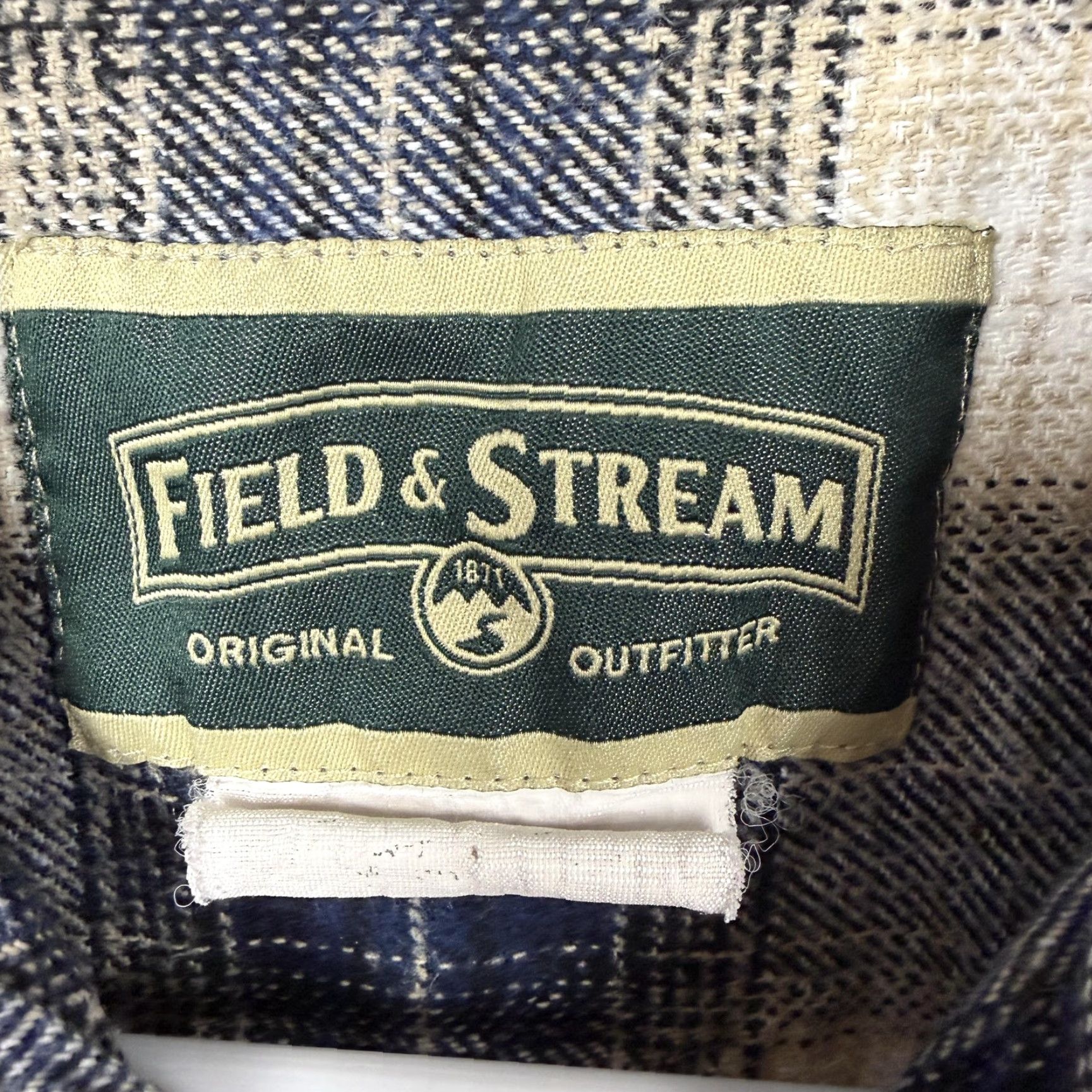 Vintage VINTAGE Field & Stream Flannel Shirt Mens 44 Blue Tan Plaid Button Up Workwear Outdoors Size US XXL / EU 58 / 5 - 7 Thumbnail