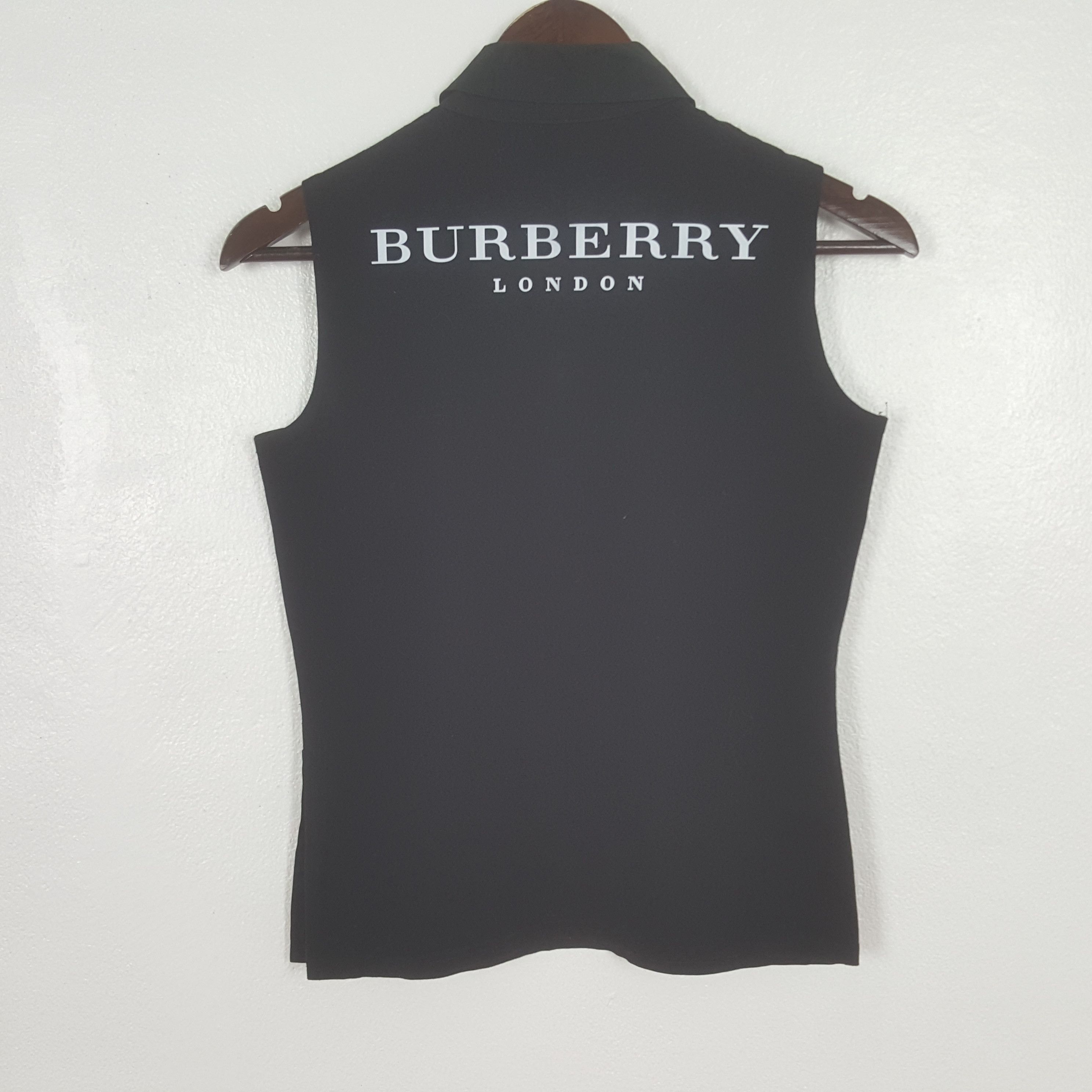 Burberry Vintage Burberry London Custom Spell Out Vest Shirt Size XS / US 0-2 / IT 36-38 - 1 Thumbnail