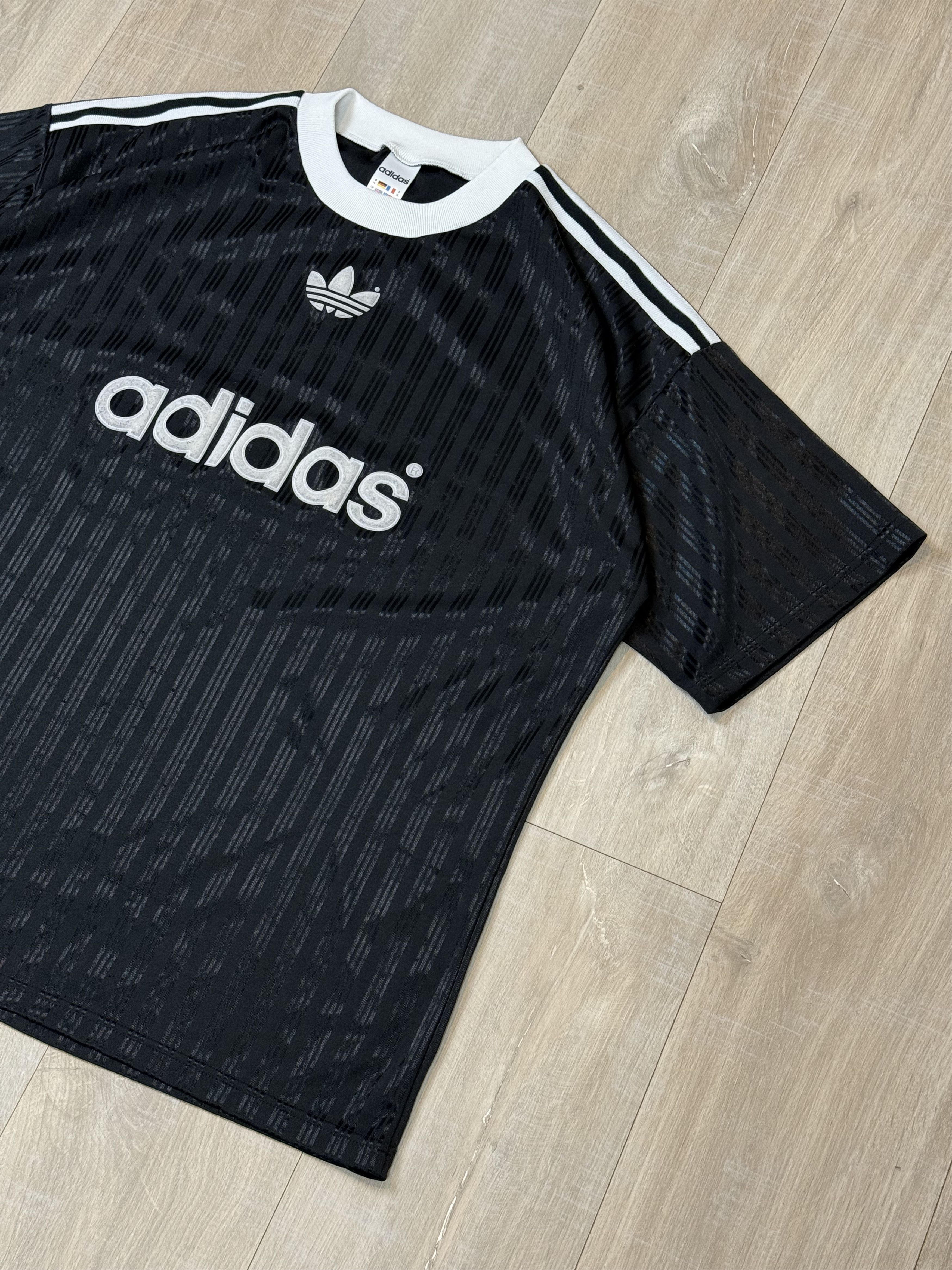 Adidas Vintage 90s Adidas Rare 3 Stripes Big Logo Soccer Jersey XL Size US XL / EU 56 / 4 - 3 Thumbnail