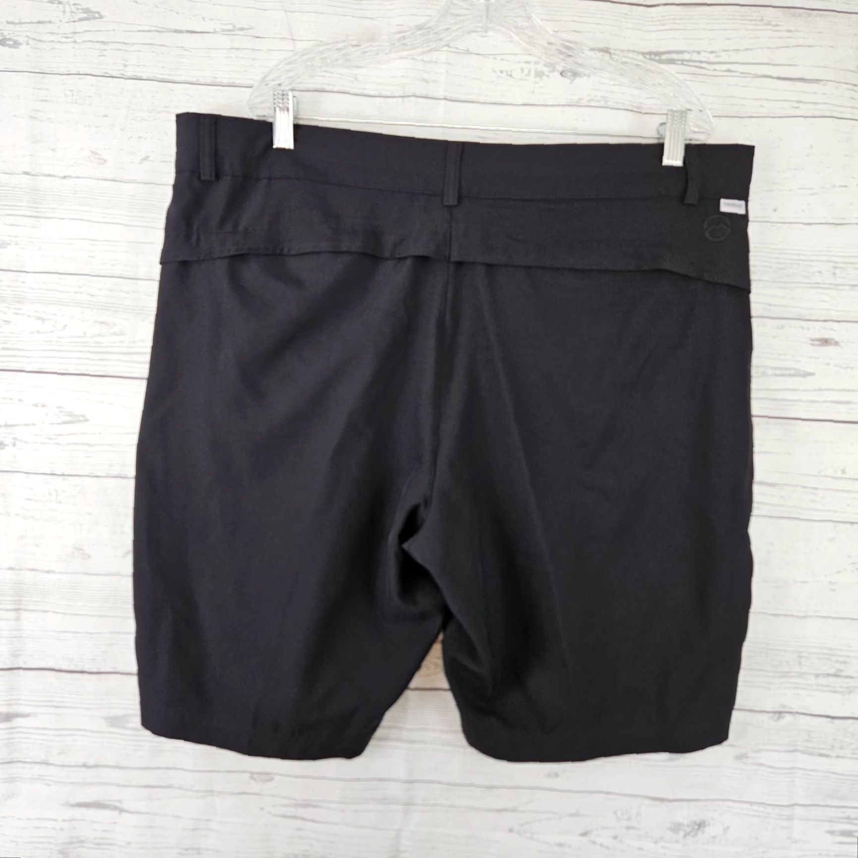 Vintage Magellan Womens Shorts 1X Solid Black High Rise Classic Fit - Magellan Womens Shorts 1X Black High Rise Classic Fit Size 40" / US 18 - 2 Thumbnail