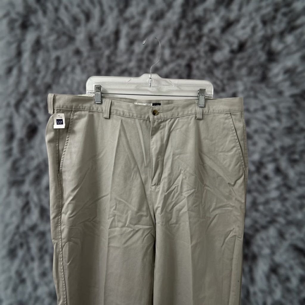 Gap Gap Mens Chino Pants 42x30 Beige Regular Slimming Flat Front Button Zip 98% Cotton 2% Spandex Straight Leg NWT Size US 42 / EU 58 - 1 Thumbnail