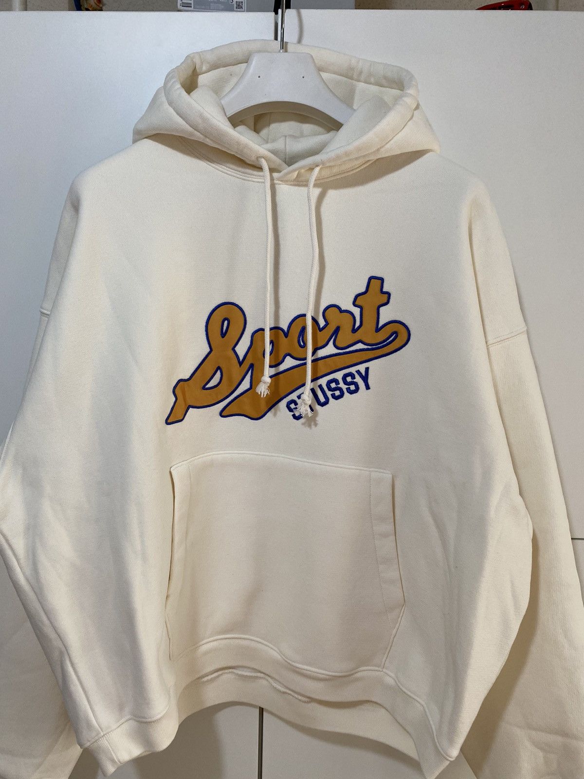 Stussy Stüssy Satin Patch White Sweatshirt with New Front Patch Size US XL / EU 56 / 4 - 2 Thumbnail