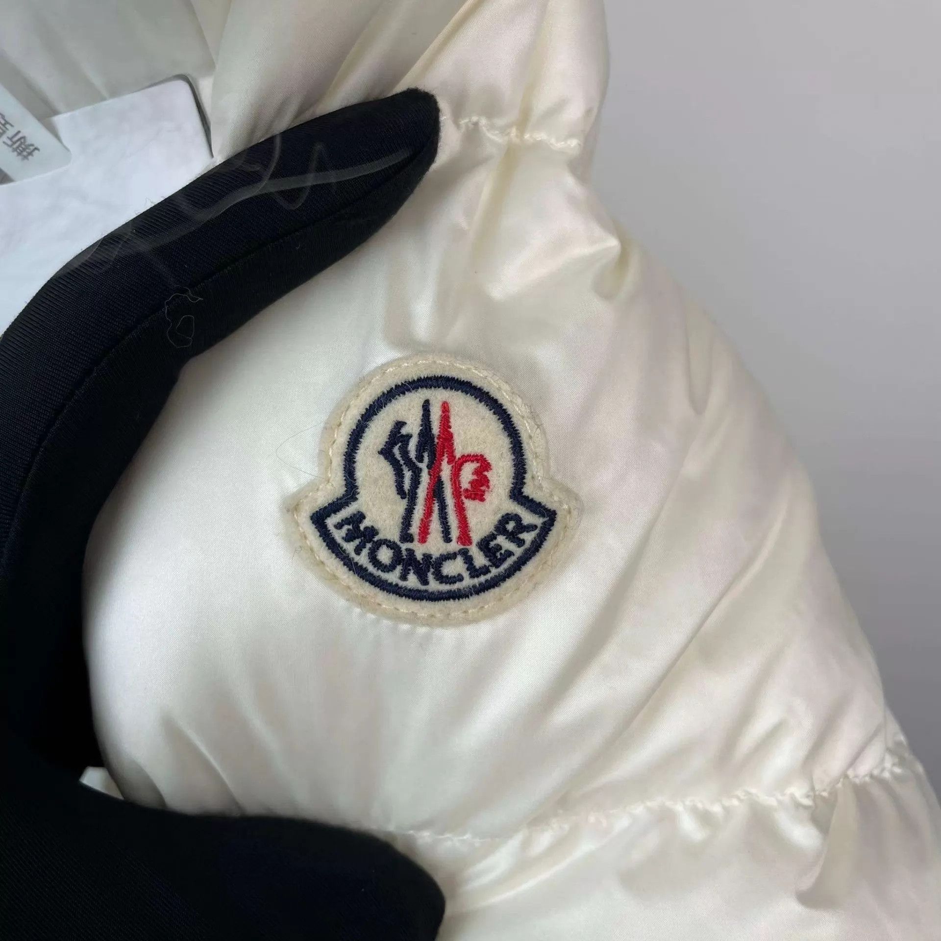 Moncler Moncler White Hooded Down Jacket Size XS / US 0-2 / IT 36-38 - 4 Thumbnail