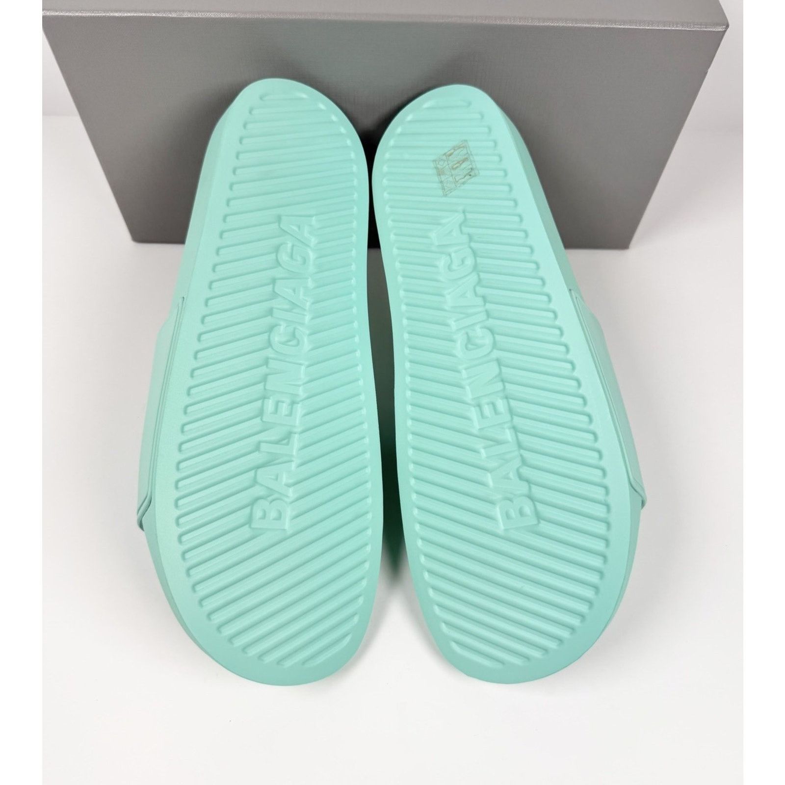 Balenciaga Size 11 - Balenciaga Mint Rubber Pool Sandals NEW! Size US 11 / EU 44 - 6 Thumbnail