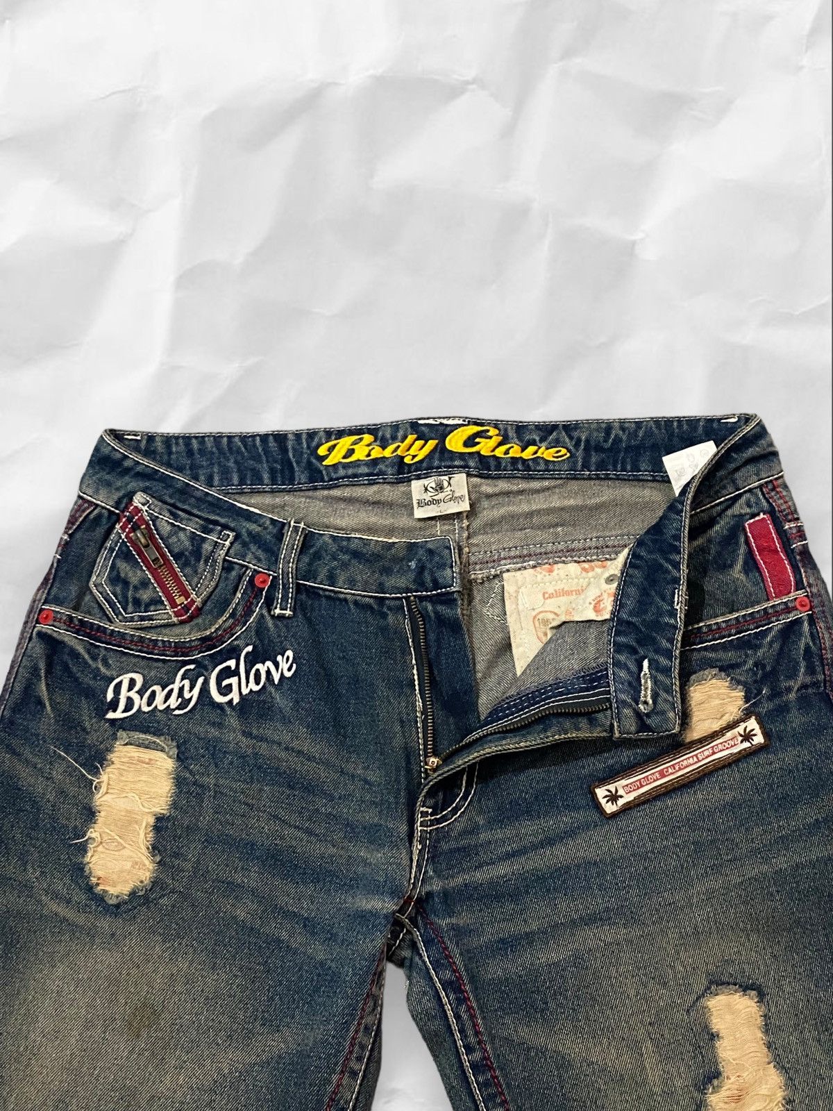 Body Glove Vintage 2010 Body Glove Surf Emberoided Patches Jeans Size US 34 / EU 50 - 15 Thumbnail