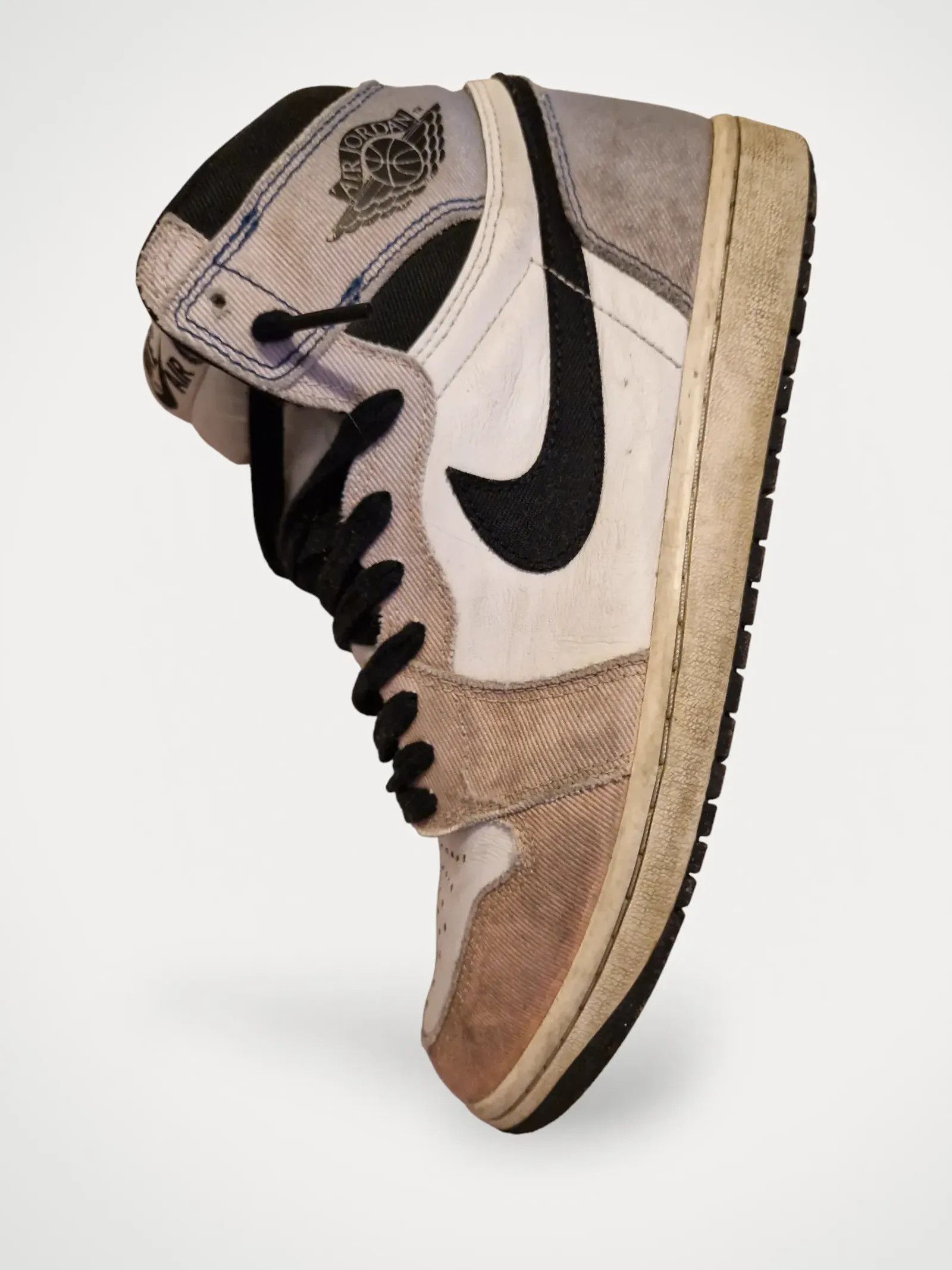 Nike Nike Air Jordan One Sneakers Size US 10.5 / EU 43-44 - 1 Thumbnail