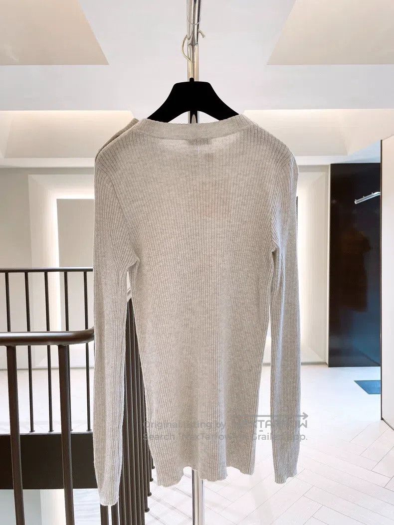 Brunello Cucinelli Brunello Cucinelli Gray Cashmere Knit Thin Sweater Size XS / US 0-2 / IT 36-38 - 2 Thumbnail