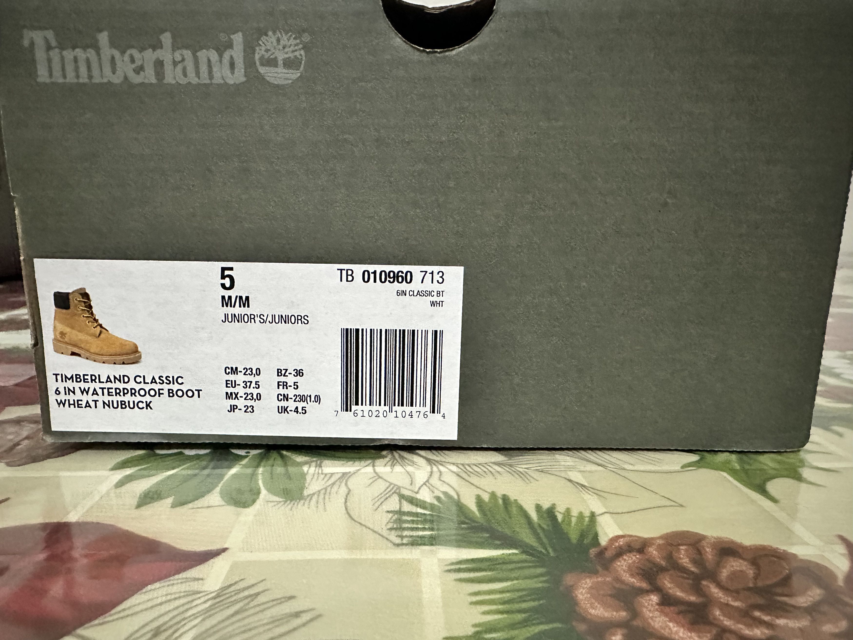 Timberland Timberland Classic 6 In Waterproof Boot Size US 5 / EU 37 - 2 Thumbnail