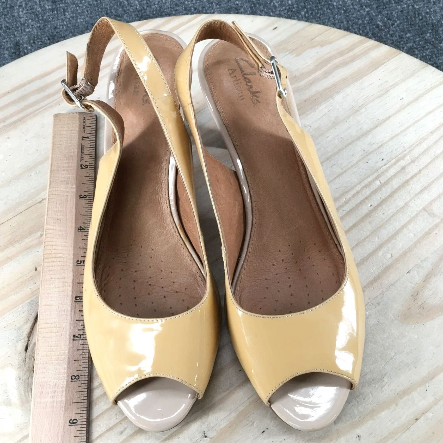 Clarks Clarks Artisan Sandals Womens 9 M Slingback Beige Leather Kitten Heels Peep Toe Size US 9 / IT 39 - 5 Thumbnail
