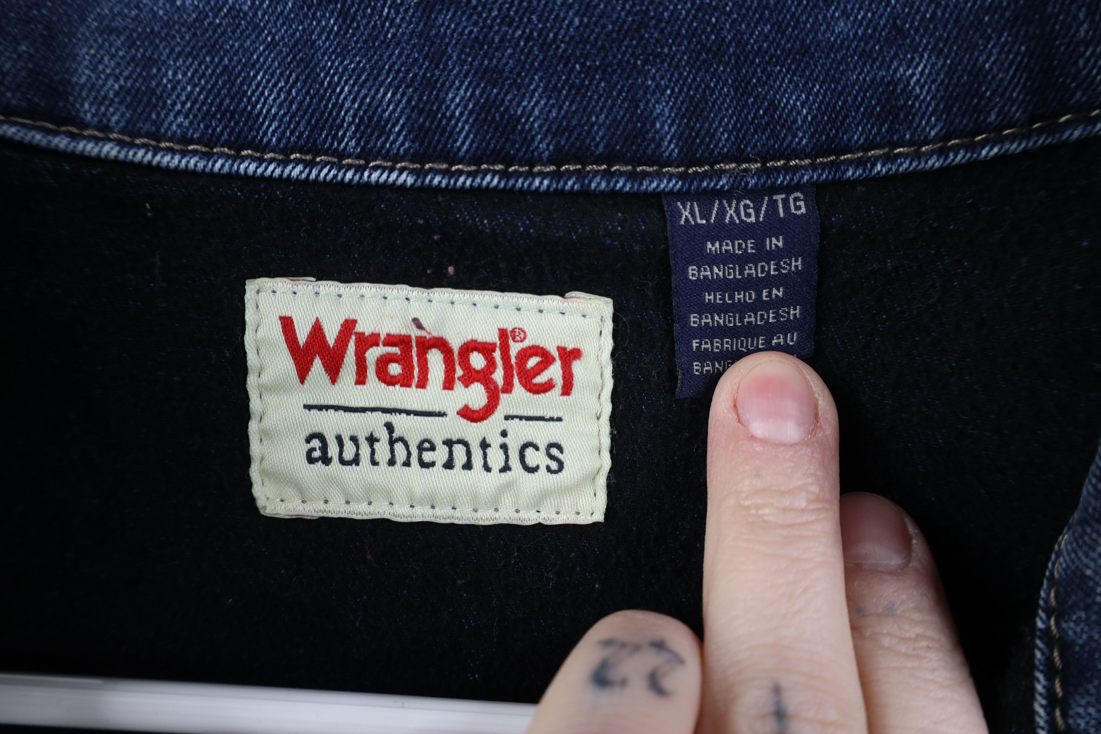 Wrangler Vintage Y2K Wrangler Denim Jean Trucker Jacket Blue Cotton Size US XL / EU 56 / 4 - 7 Thumbnail