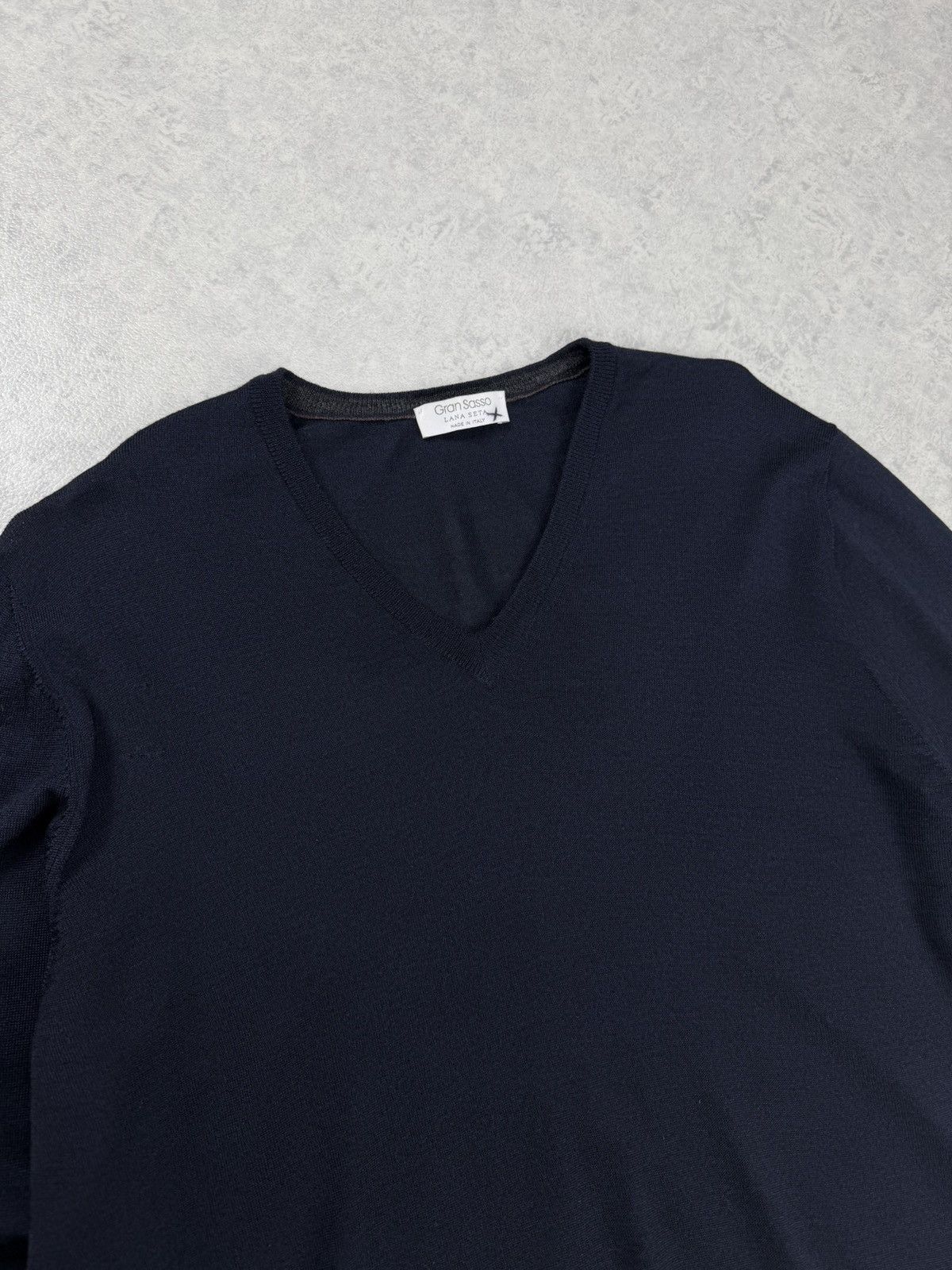 Gran Sasso Gran Sasso Wool/Silk V-Neck Knit Sweater Men’s Size L Size US L / EU 52-54 / 3 - 4 Thumbnail