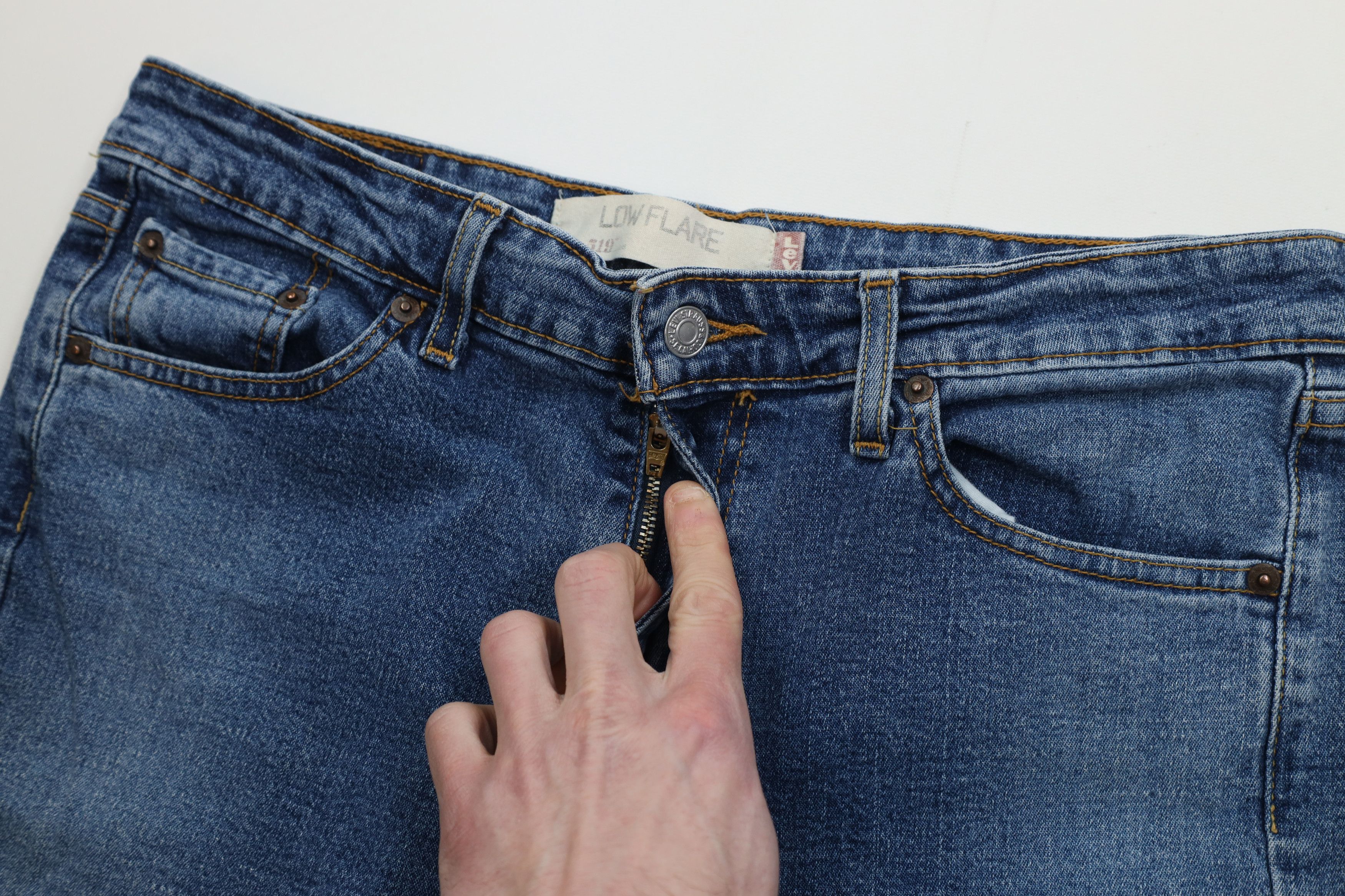 Levi's Vintage Y2K 2004 Levis 519 Babydoll Low Flared Denim Jeans Size 32" / US 10 / IT 46 - 7 Thumbnail