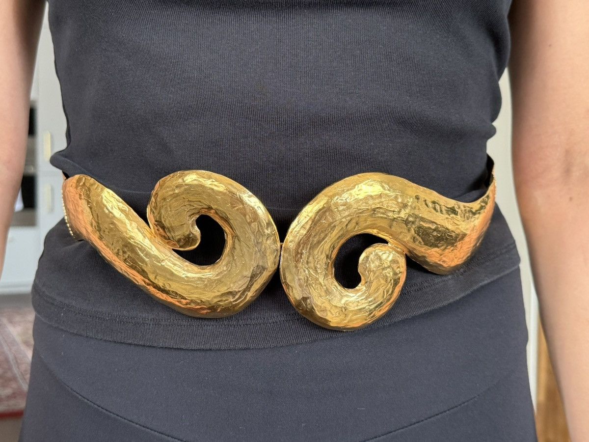 Yves Saint Laurent Yves Saint Laurent Gold Metal Belt – Vintage 80’s – One Size Size ONE SIZE - 3 Thumbnail