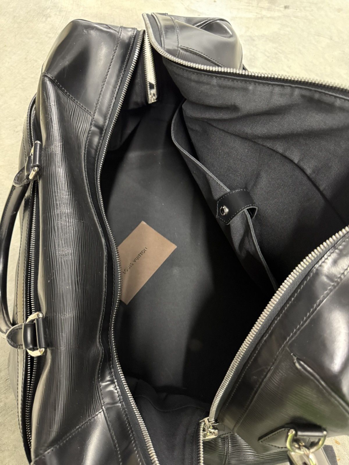 Louis Vuitton Louis Vuitton Epi Leather Duffle Bag Size ONE SIZE - 20 Thumbnail