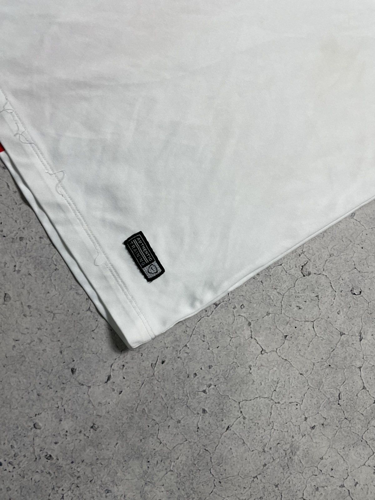 Nike × Vintage Vintage Nike England Team Y2K Drill Football Jersey Size US M / EU 48-50 / 2 - 13 Thumbnail