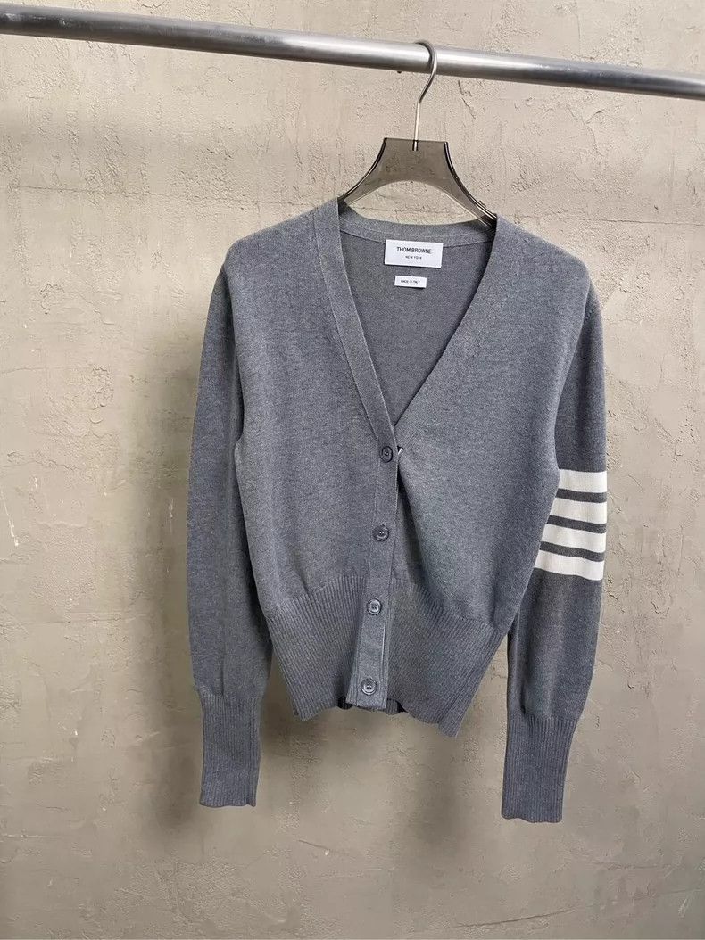 Thom Browne Thom Browne Gray dog four stripe knit sweater Size S / US 4 / IT 40 - 1 Thumbnail