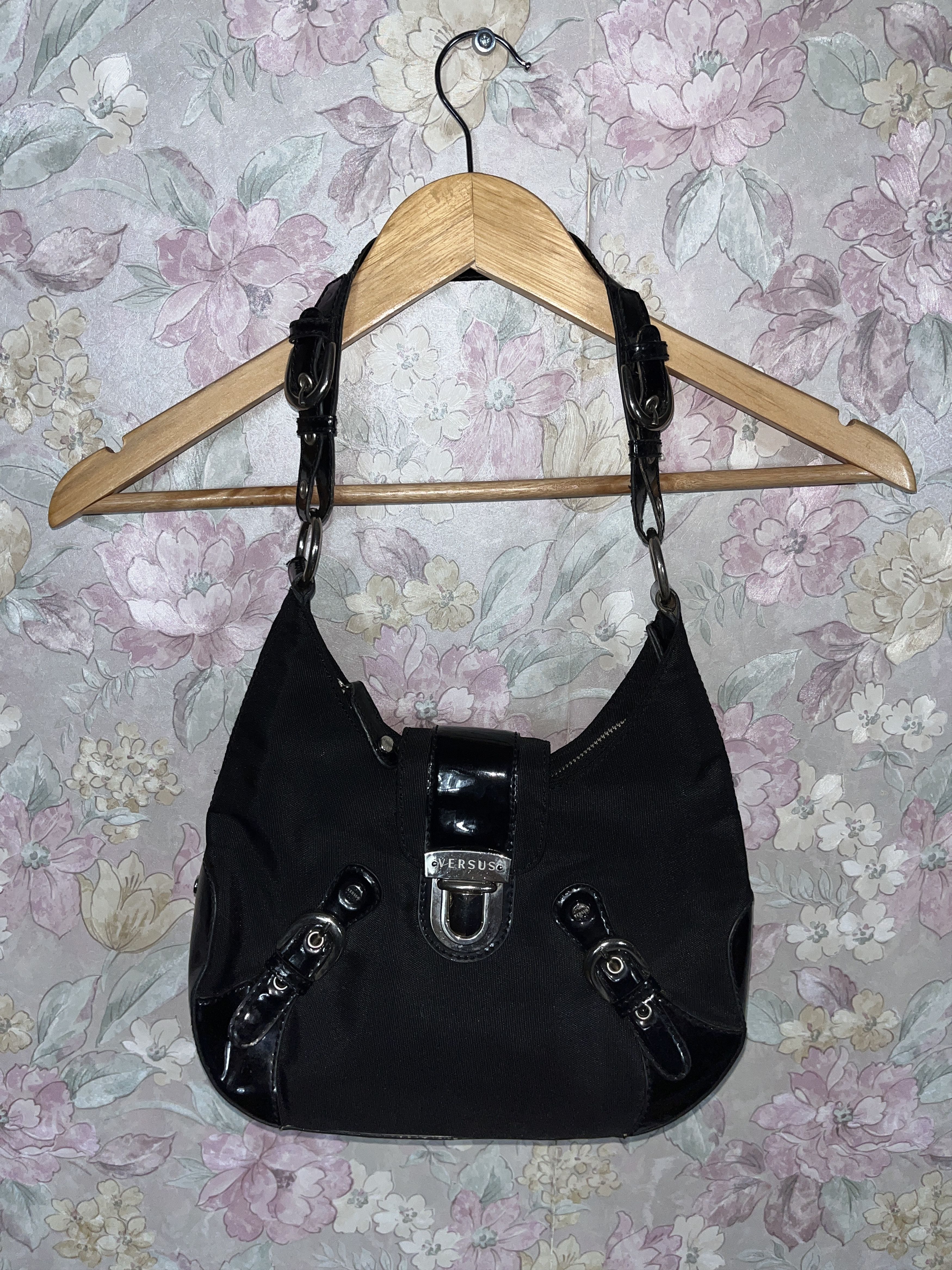 Versus Versace Versus Versace varnished shoulder hand bag Balenciaga style Size ONE SIZE - 3 Thumbnail