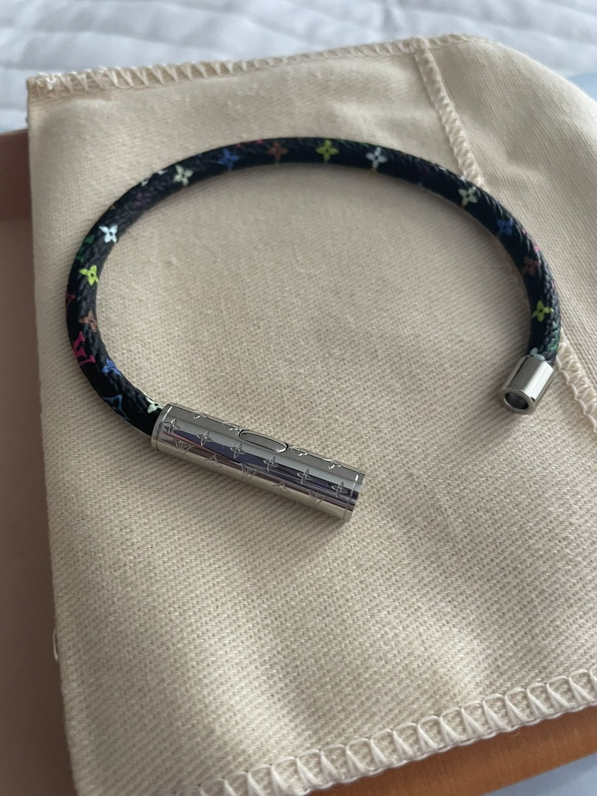 Louis Vuitton × Takashi Murakami Louis Vuitton x Takashi Murakami LV Confidential Bracelet Size ONE SIZE - 2 Thumbnail