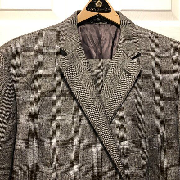 Ralph Lauren Ralph Lauren men's 100%wool 2pc suit size:46R pants:43/33 Size 46R - 1 Thumbnail
