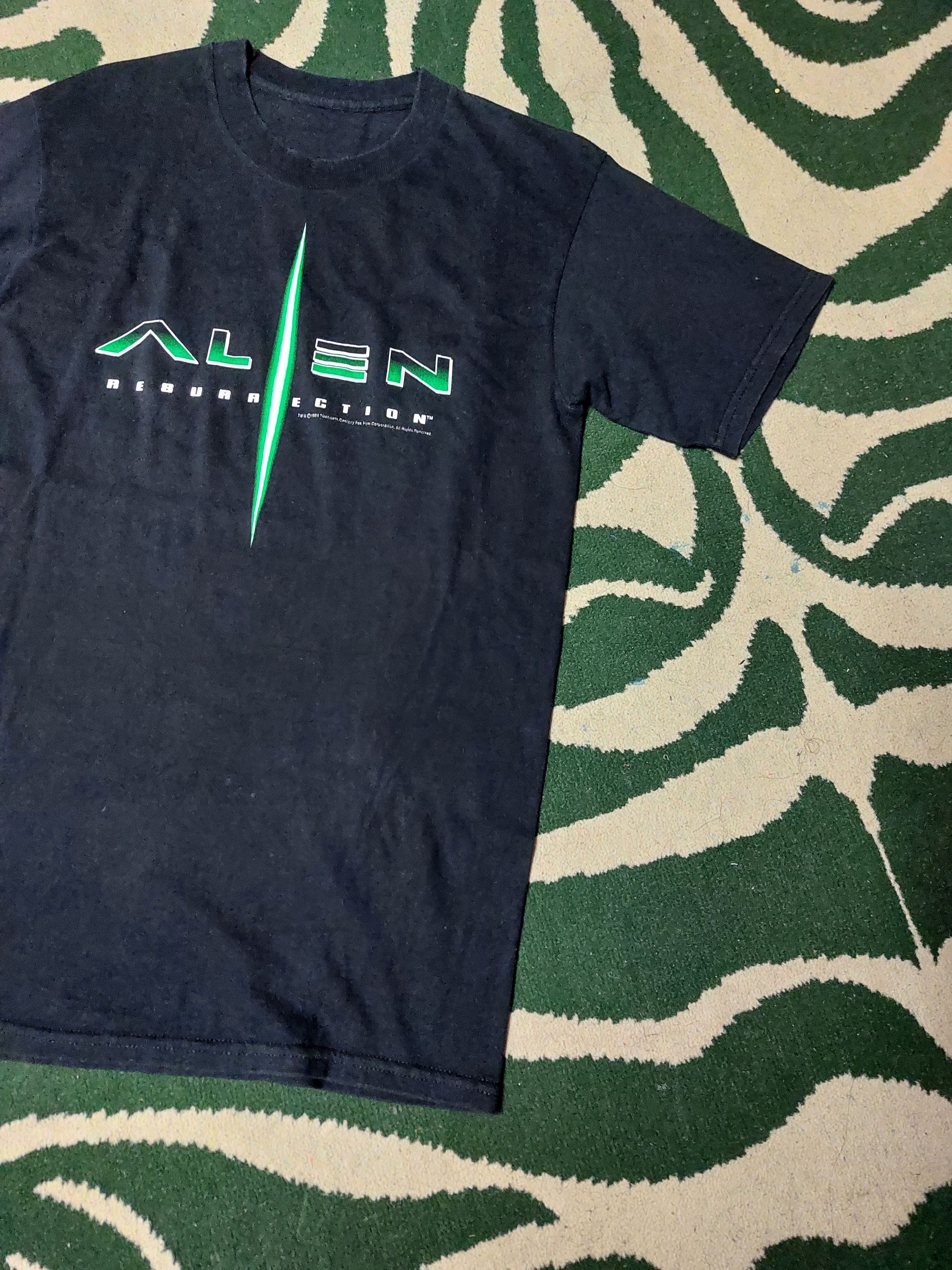 Vintage VINTAGE ALIEN RESURRECTION 90'S MOVIE T Size US M / EU 48-50 / 2 - 6 Thumbnail