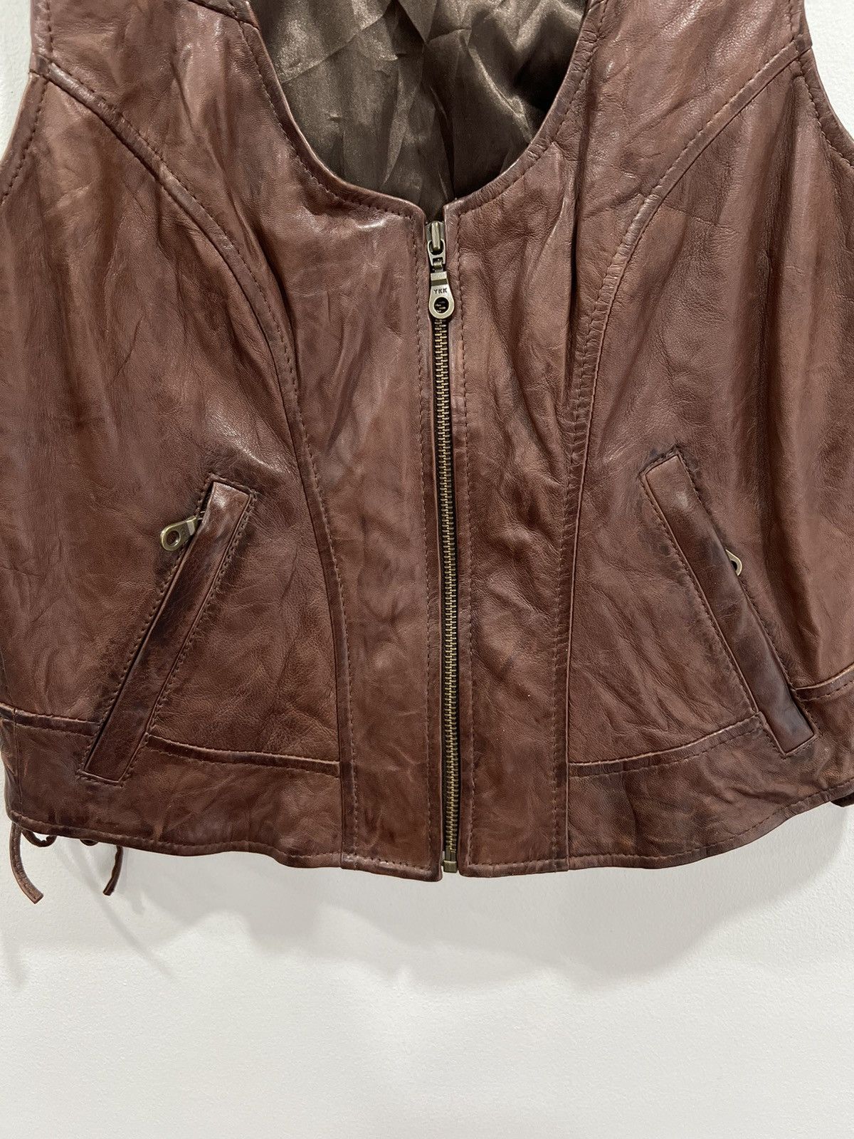 Vintage Vintage Womens Leather Vest cropped fringe tassel jacket Size L / US 10 / IT 46 - 3 Thumbnail