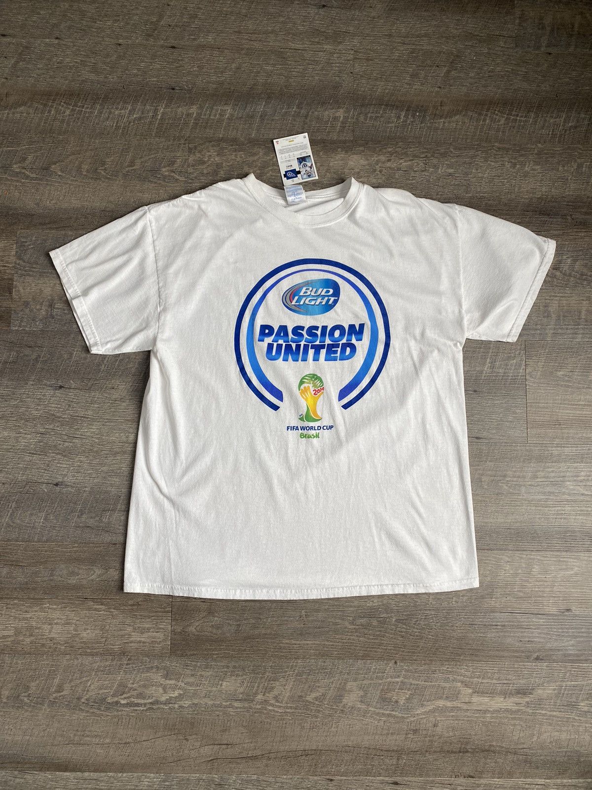 Vintage 2014 Bud Light Fifa World Cup Brazil Tee Size US XL / EU 56 / 4 - 1 Thumbnail