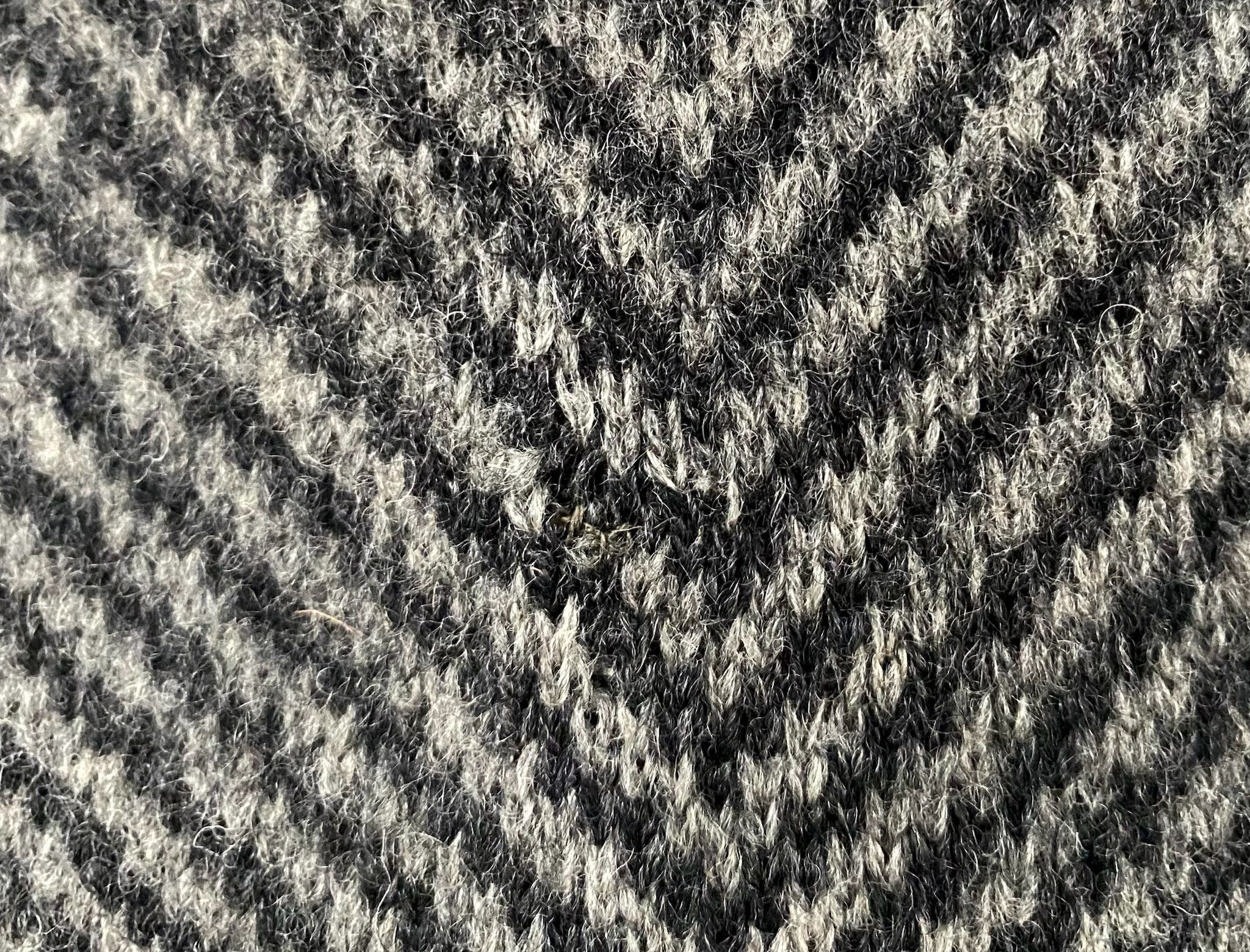 Joseph Abboud 90’s Wool Grey Patterned Sweater W/ Elbow Patches 2XL Size US XXL / EU 58 / 5 - 8 Thumbnail