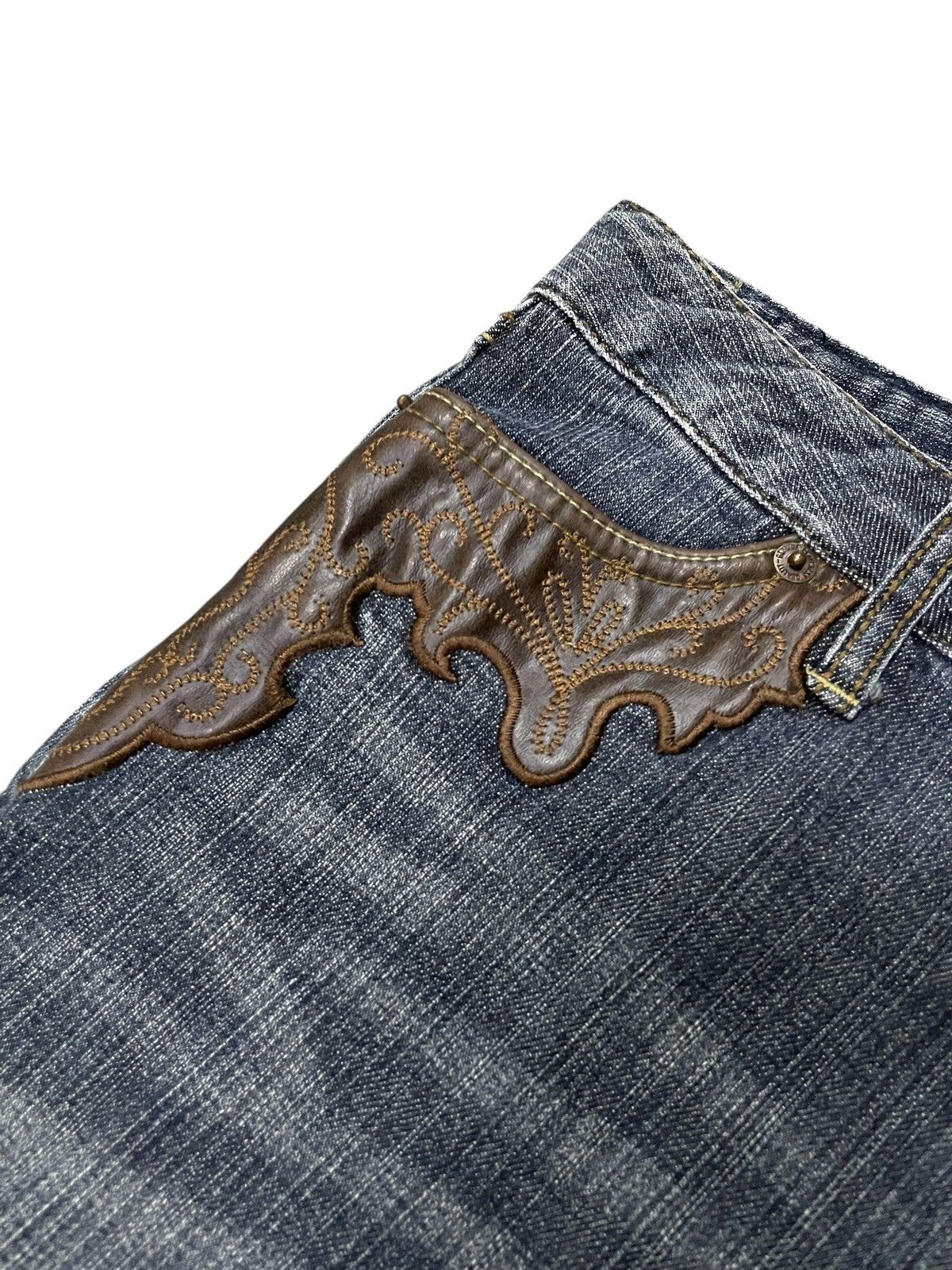 Japanese Brand × Tornado Mart Tornado Mart Style Tribal Leather Trimmed Flare Jeans Size US 26 / EU 42 - 9 Thumbnail