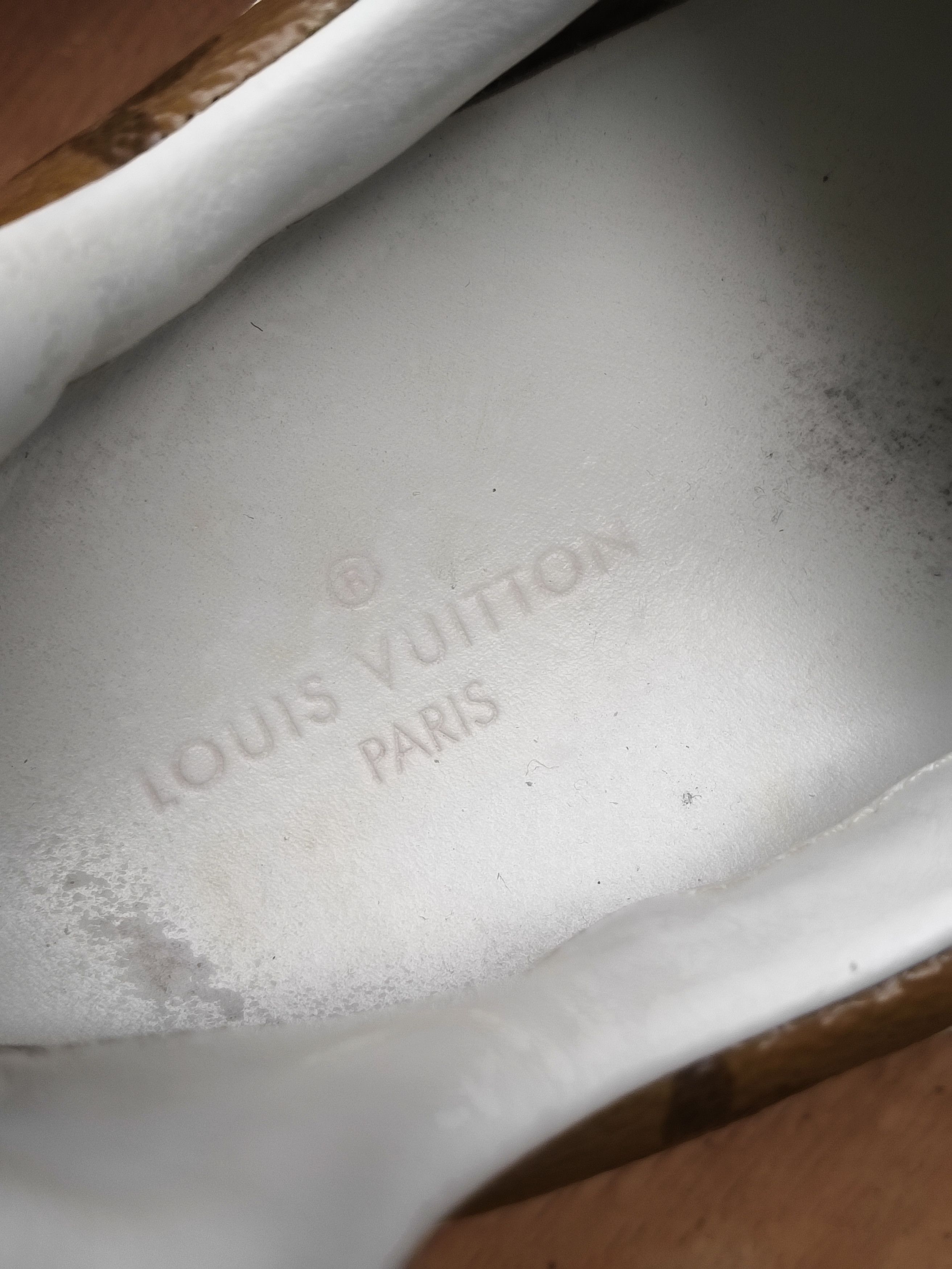 Louis Vuitton Louis Vuitton mesh runaway sneakers Size US 8.5 / EU 41-42 - 13 Thumbnail