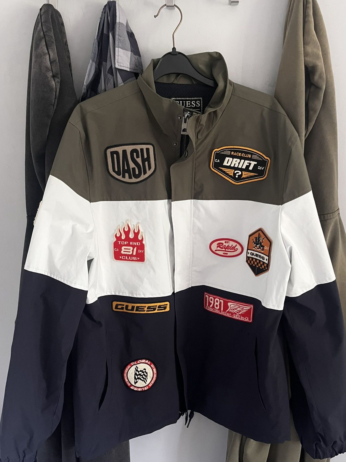 Guess Guess vintage Jacket Size US L / EU 52-54 / 3 - 5 Thumbnail