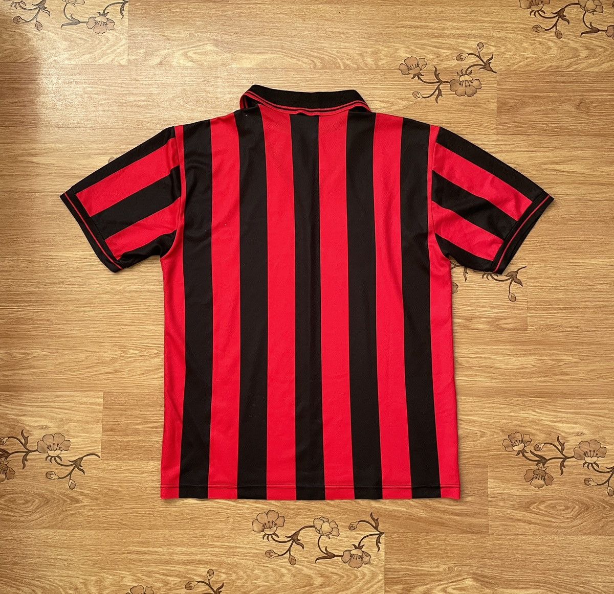 Lotto Sport × Vintage AC Milan 1995-96 Home Lotto Opel jersey t shirt Size US L / EU 52-54 / 3 - 13 Thumbnail