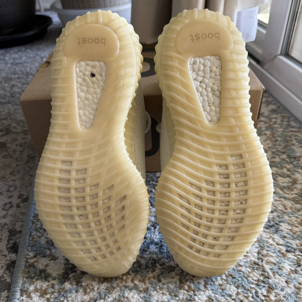 Adidas Adidas Yeezy Boost 350 V2 ‘Cream White’ Size US 7.5 / EU 40-41 - 4 Thumbnail