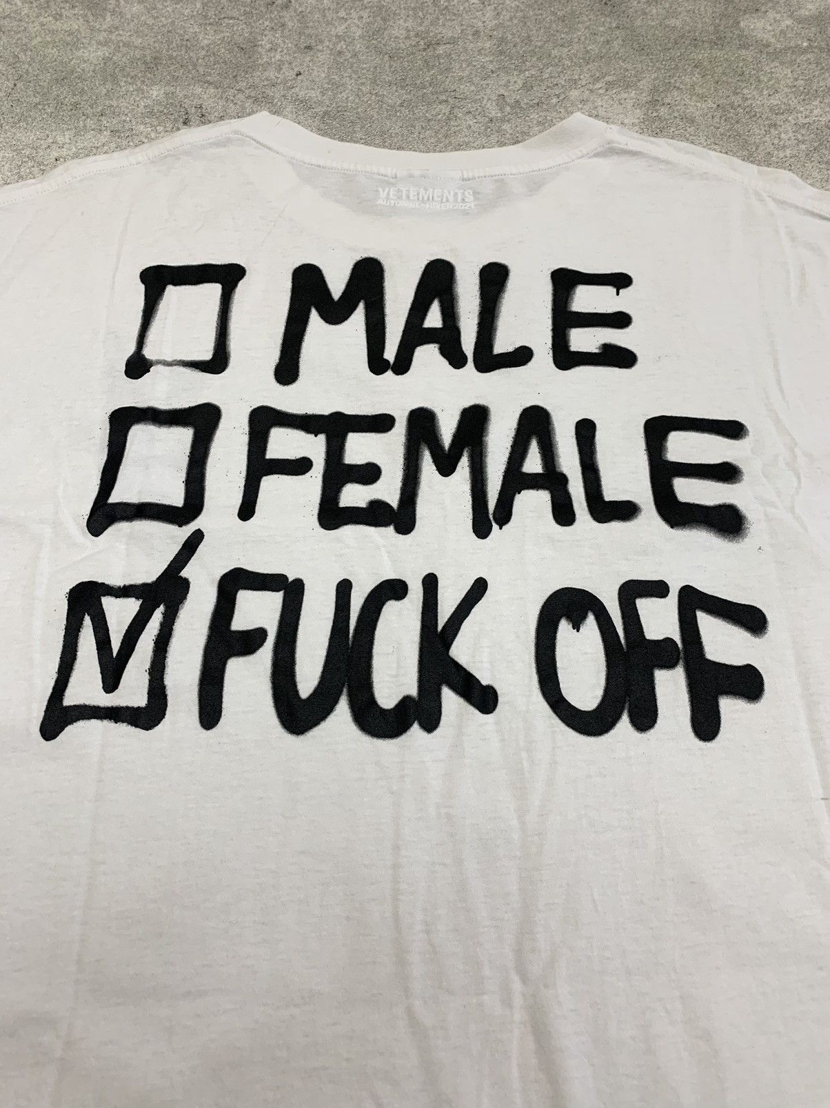Vetements 💥Vetements F*ck Off Tshirt Size US XL / EU 56 / 4 - 3 Thumbnail