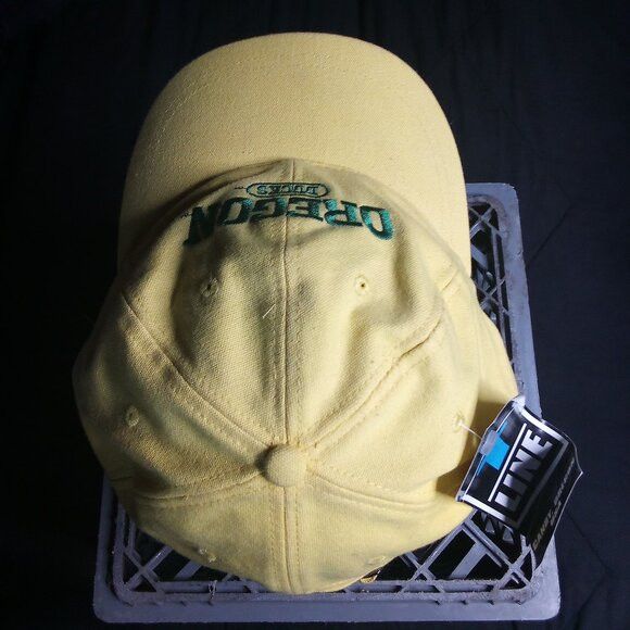 Other Vintage NWT Oregon Ducks Strap Back Hat Cap Size ONE SIZE - 4 Thumbnail