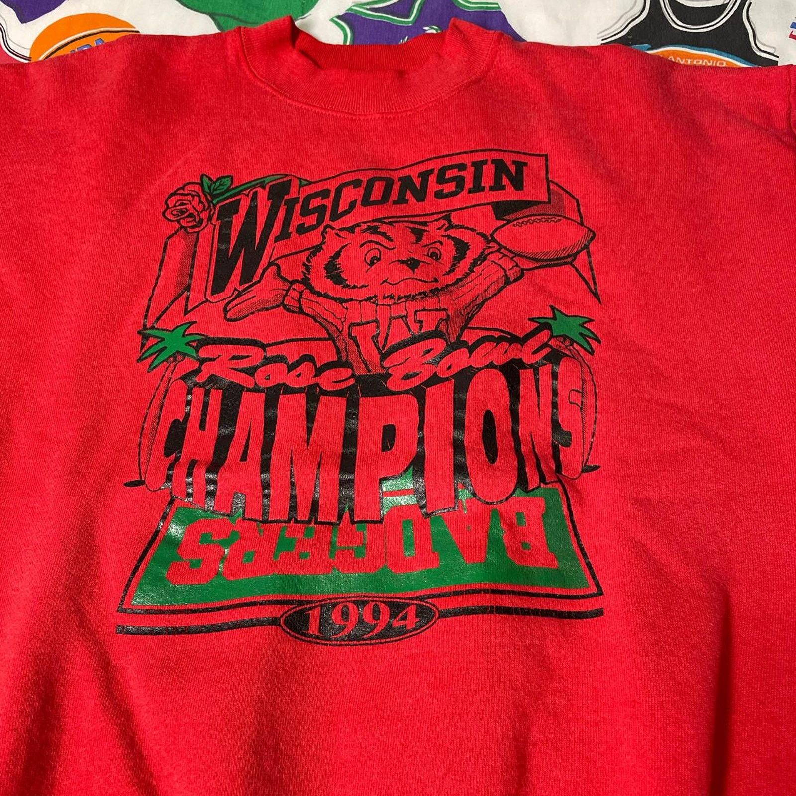 NCAA Vintage 1994 NCAA Wisconsin Badgers Football Crewneck Size US XL / EU 56 / 4 - 3 Thumbnail