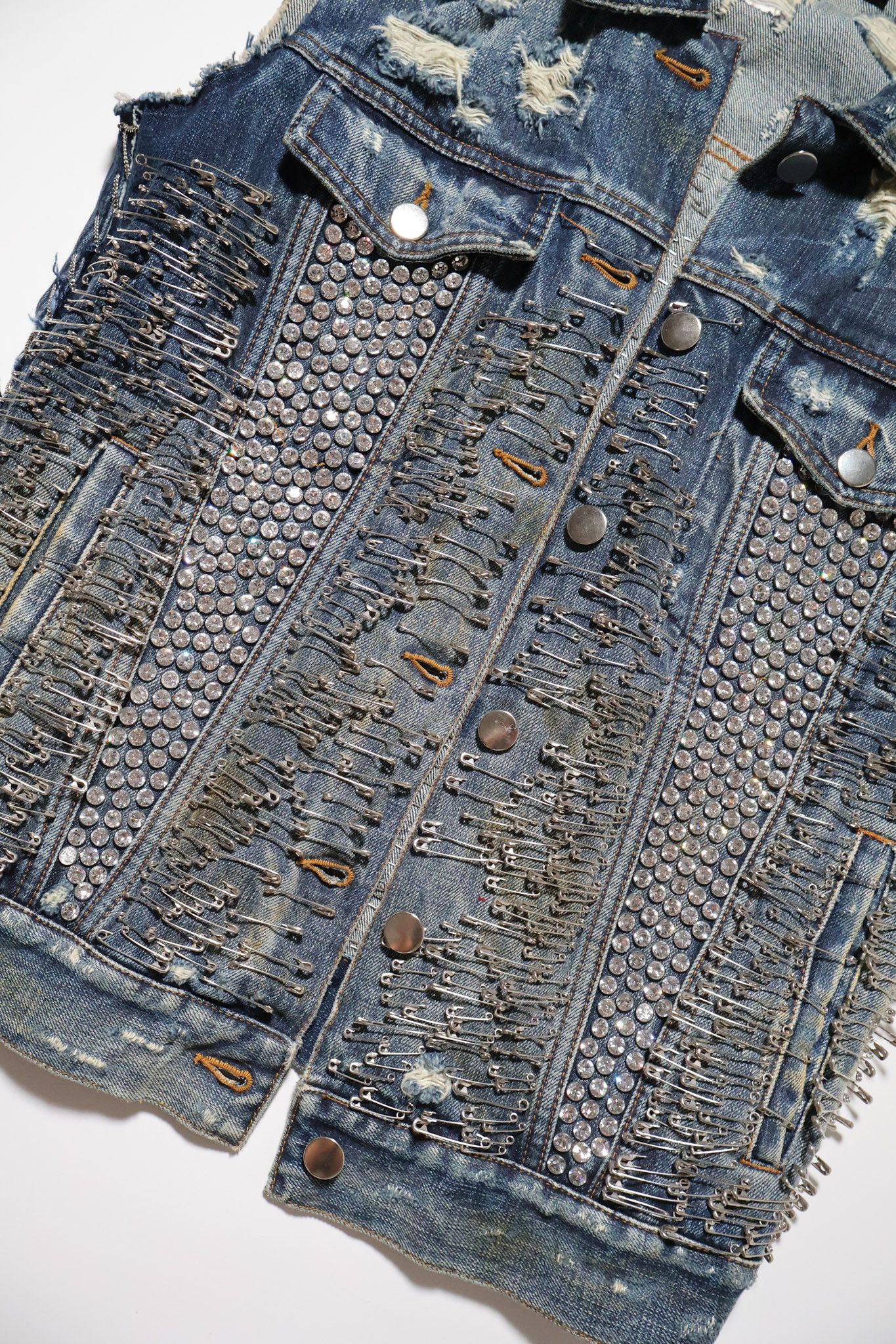 Balmain Balmain By Decarnin SS11 Runway Safety Pin Crystal Vest Size US S / EU 44-46 / 1 - 4 Thumbnail