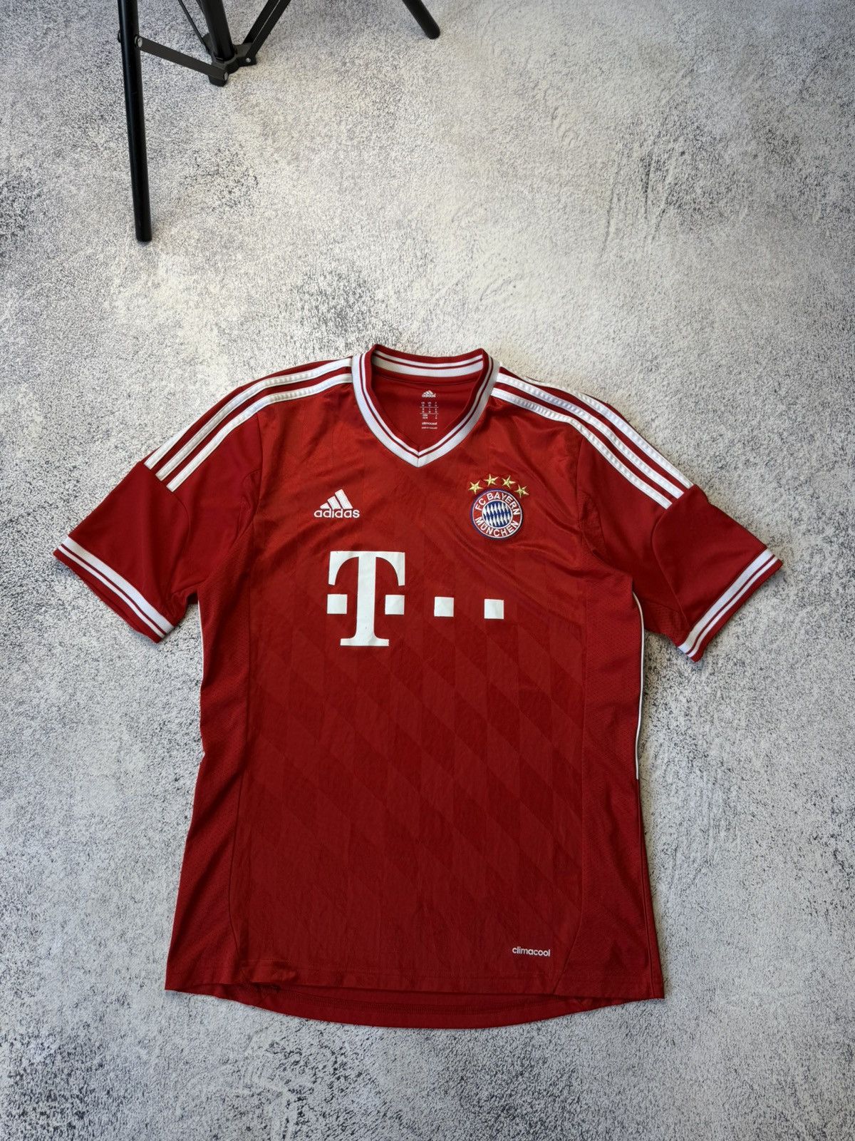 Vintage BAYERN MUNICH 2013 HOME FOOTBALL SHIRT MENS ADIDAS JERSEY Size US M / EU 48-50 / 2 - 1 Thumbnail