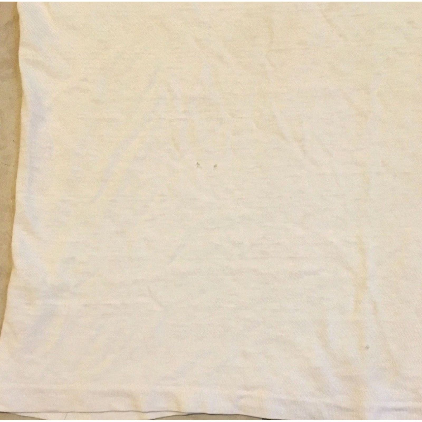 Vintage VINTAGE Costa Rica Dollar Bill Thrashed Faded Cut Off Shirt S Money Bank Art Grunge T-Shirt Men White 80s Rock Surf Punk Retro 80s Mens S Clay Size US S / EU 44-46 / 1 - 7 Thumbnail