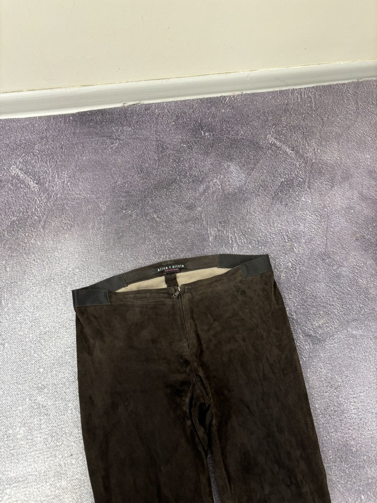 Alice + Olivia Alice + Olivia Suede Leather Front Zip Brown Leggings Pants Size 30" / US 8 / IT 44 - 5 Thumbnail