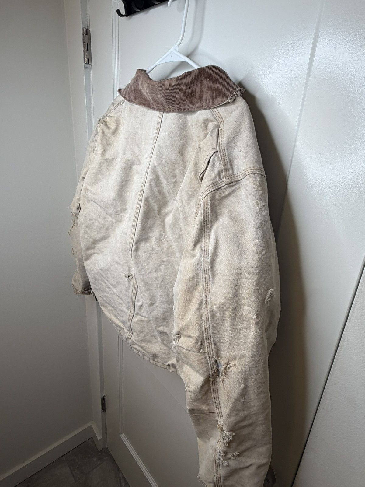 Carhartt Vintage Carhartt Men's Jacket Cream Duck Arctic Size Large Size US L / EU 52-54 / 3 - 17 Thumbnail